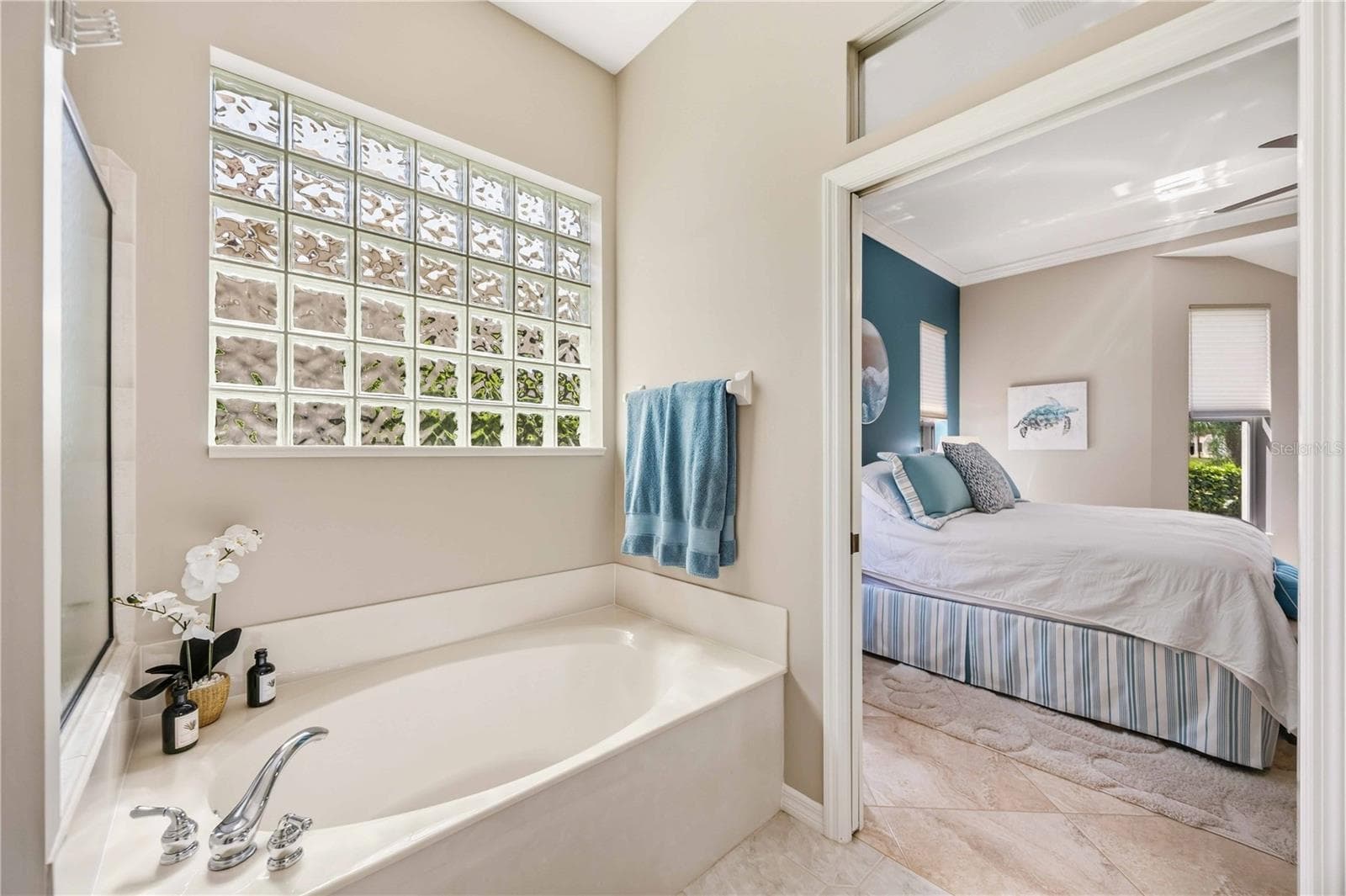 Primary Ensuite Bath - 737 MISTY PINE DR, VENICE