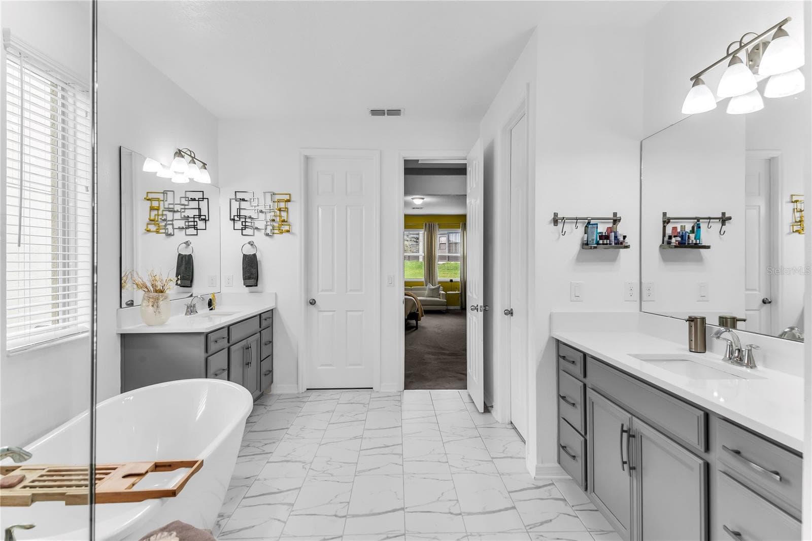 Primary Bathroom - 2375 PANORAMIC CIR, APOPKA