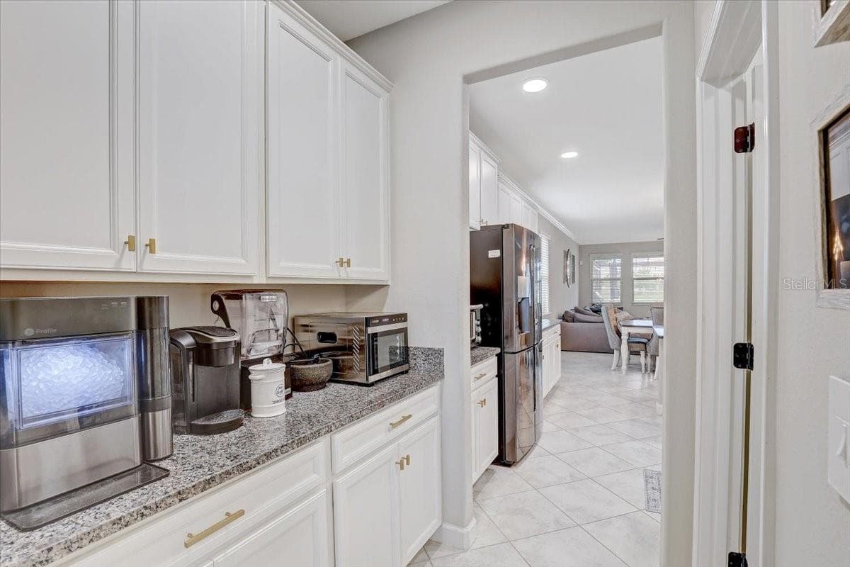 Single Family Residence at 7205 WASH ISLAND DR, SUN CITY CENTER, photo 8 of 63