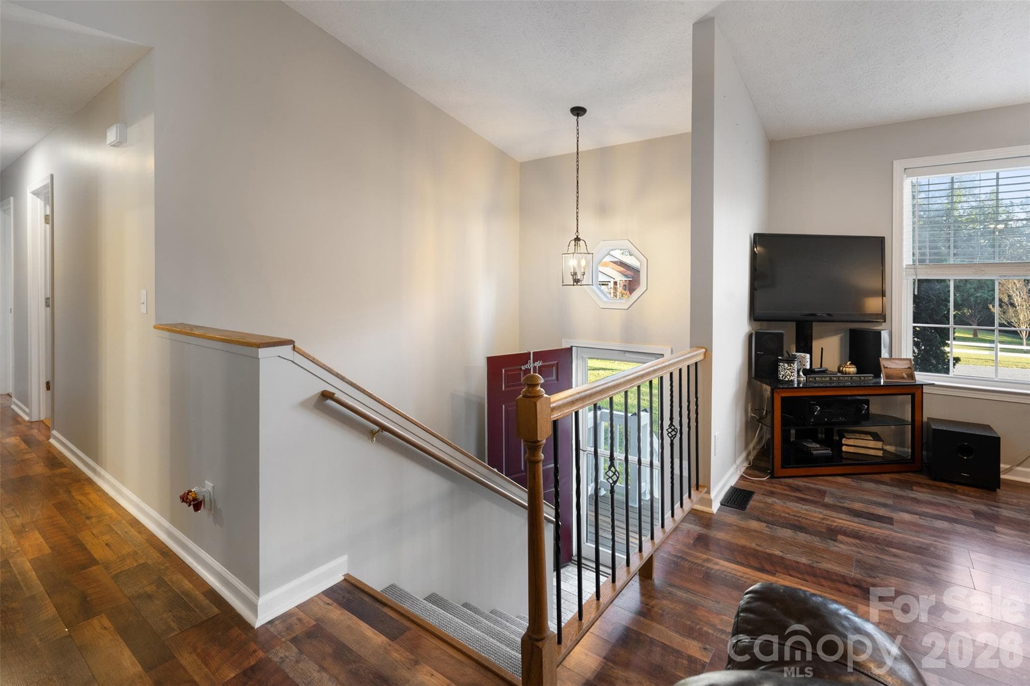 Foyer - 1500 Ivy Lane, Valdese
