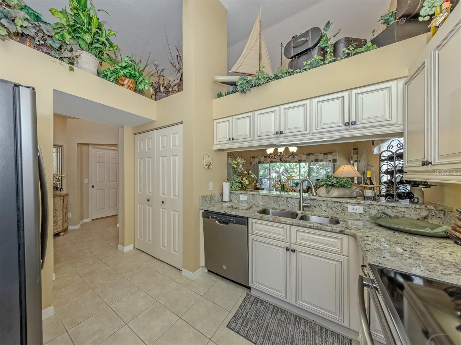Condominium at 316 CLEARBROOK CIR #204, VENICE, photo 18 of 36