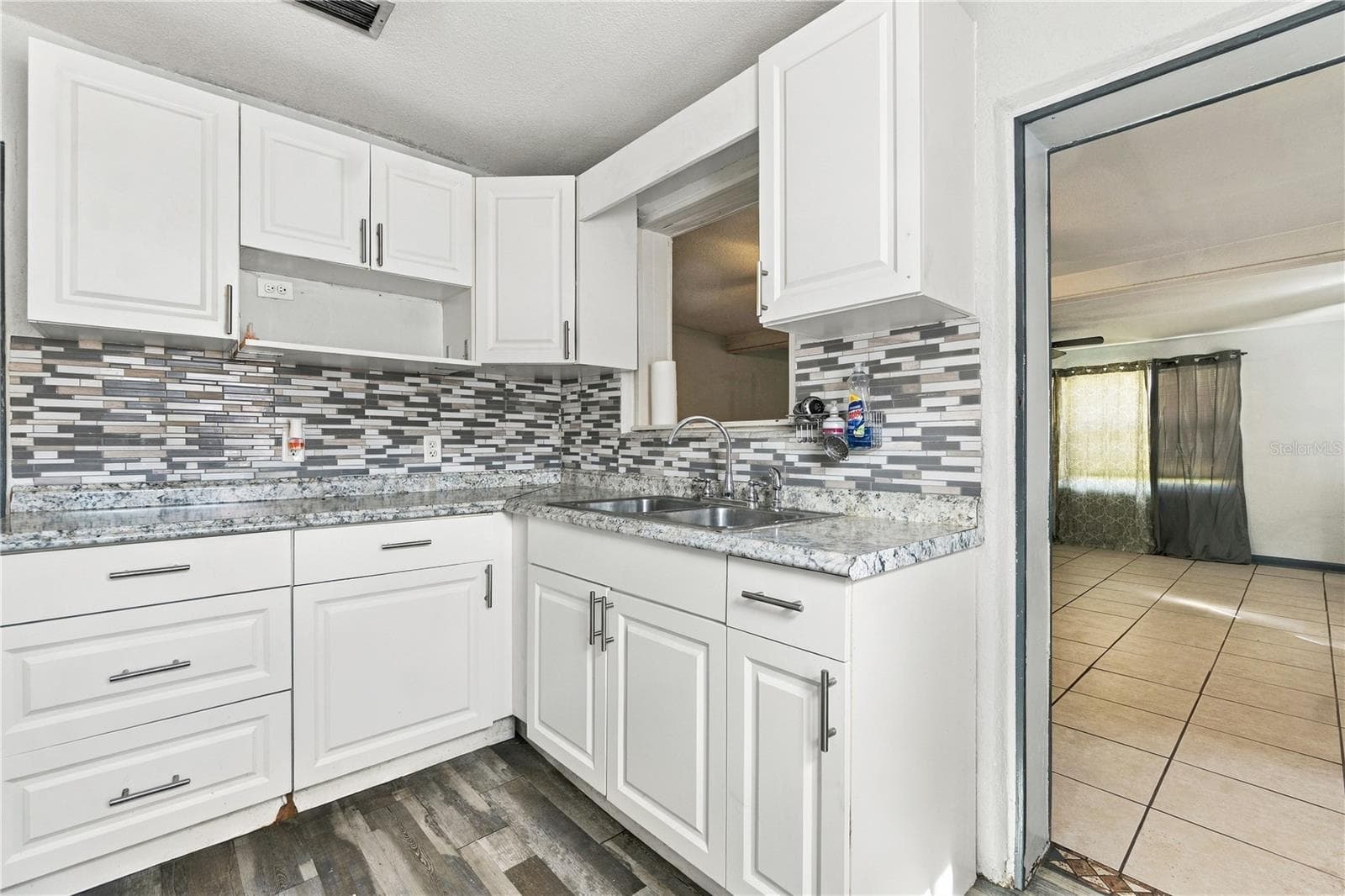Single Family Residence at 310 GRANADA DR, WINTER PARK, photo 8 of 27