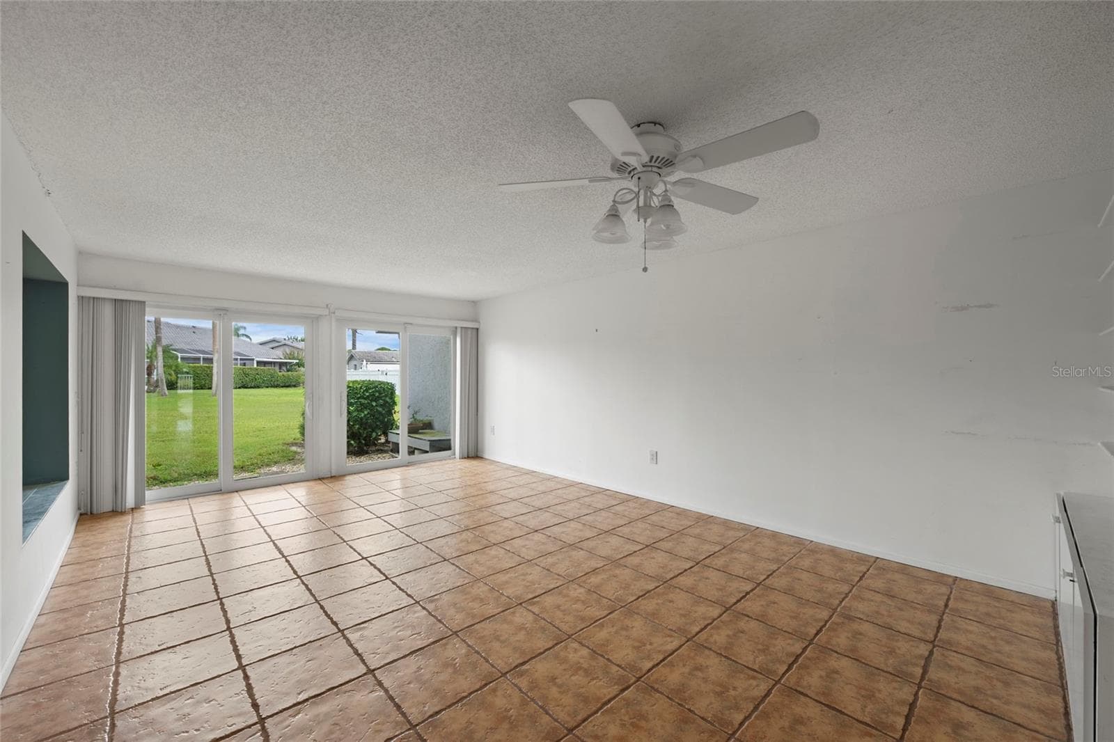 Living Room - 4329 BRITTANY LN #59, SARASOTA