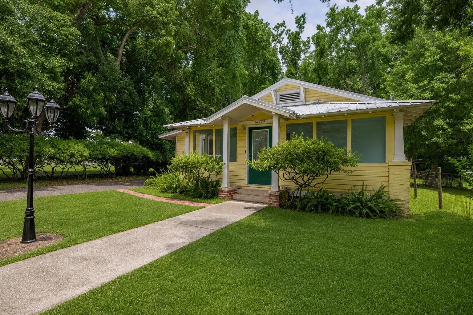 Single Family Residence at 16770 SW 137TH AVE, ARCHER, photo 2 of 24