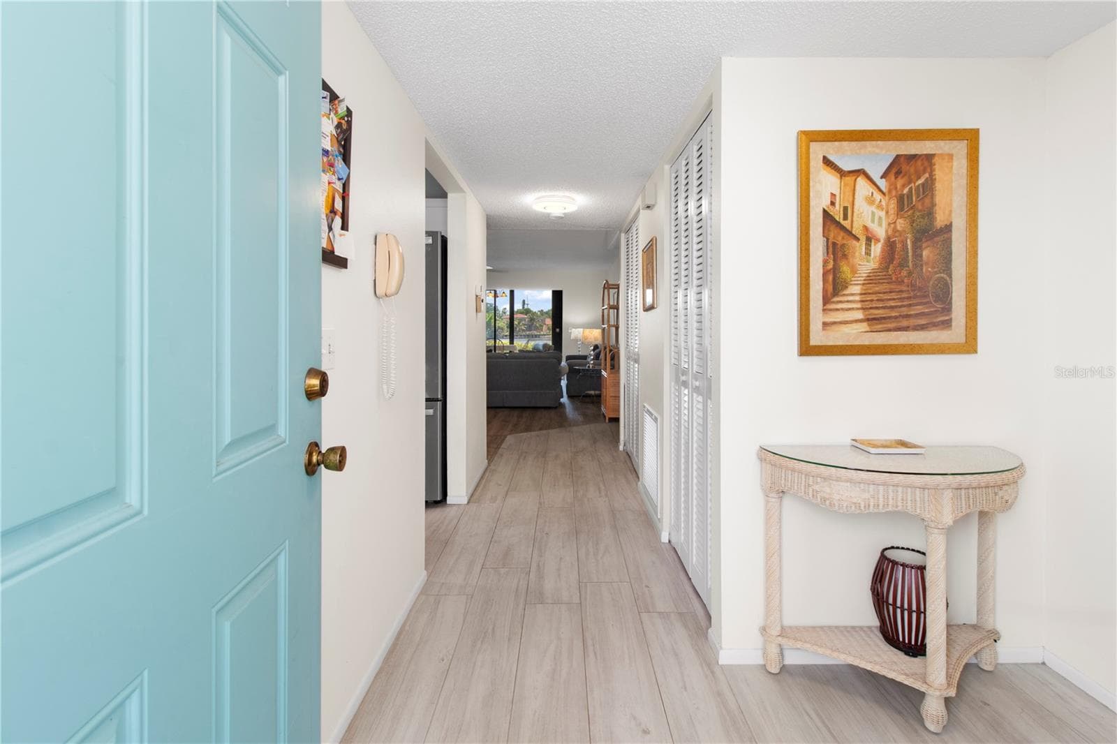 Hallway. - 220 LAKEWOOD DR #220, BRADENTON