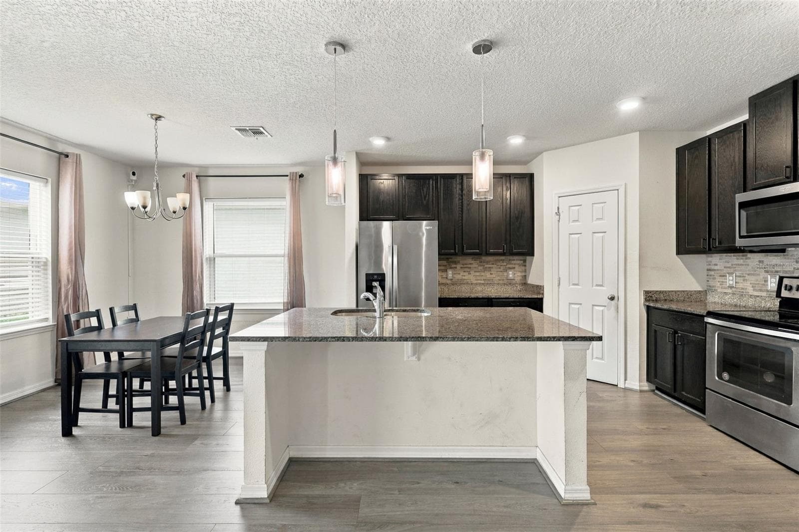 Single Family Residence at 2838 NOBLE CROW DR, KISSIMMEE, photo 8 of 42
