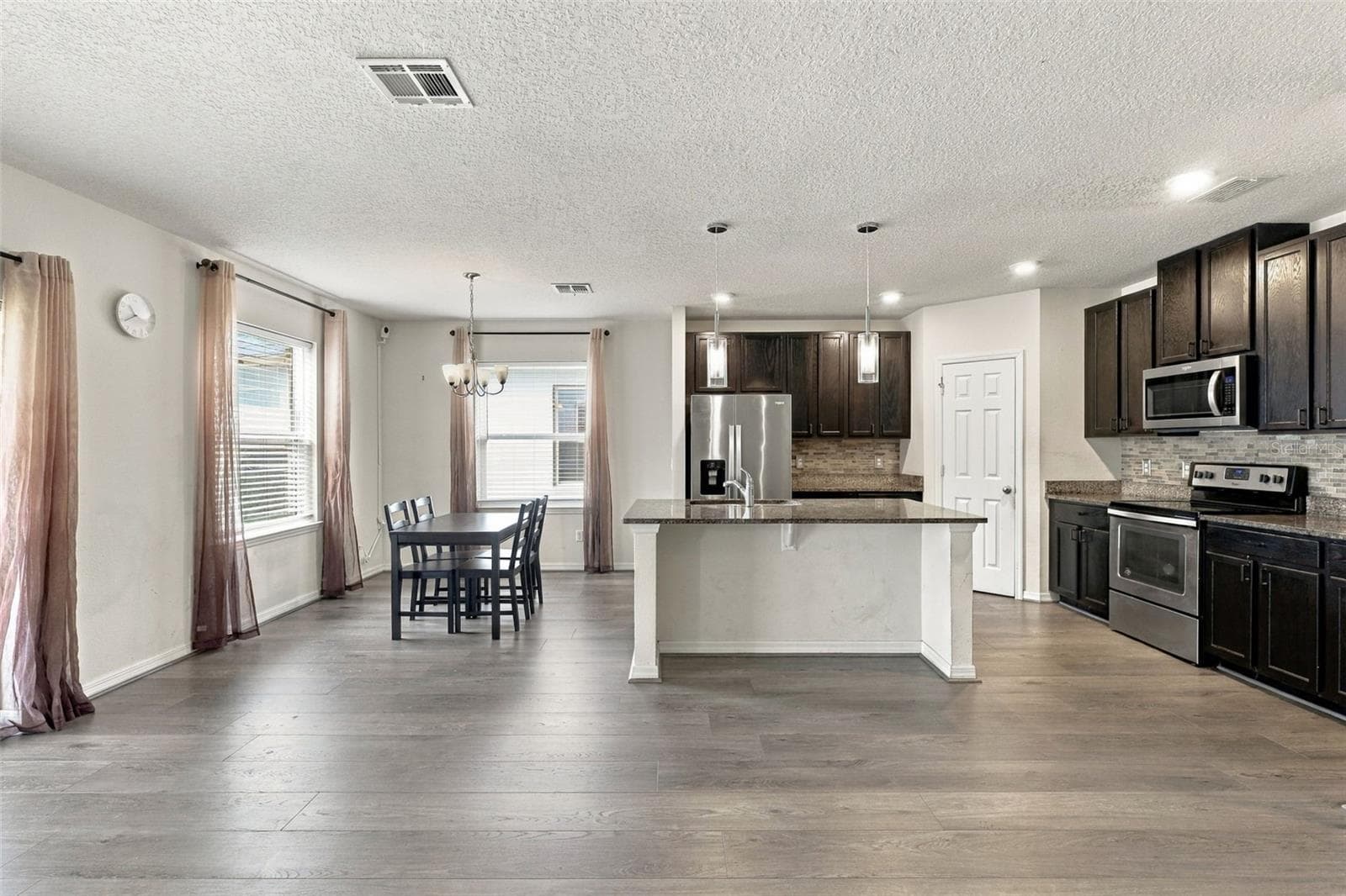Single Family Residence at 2838 NOBLE CROW DR, KISSIMMEE, photo 9 of 42