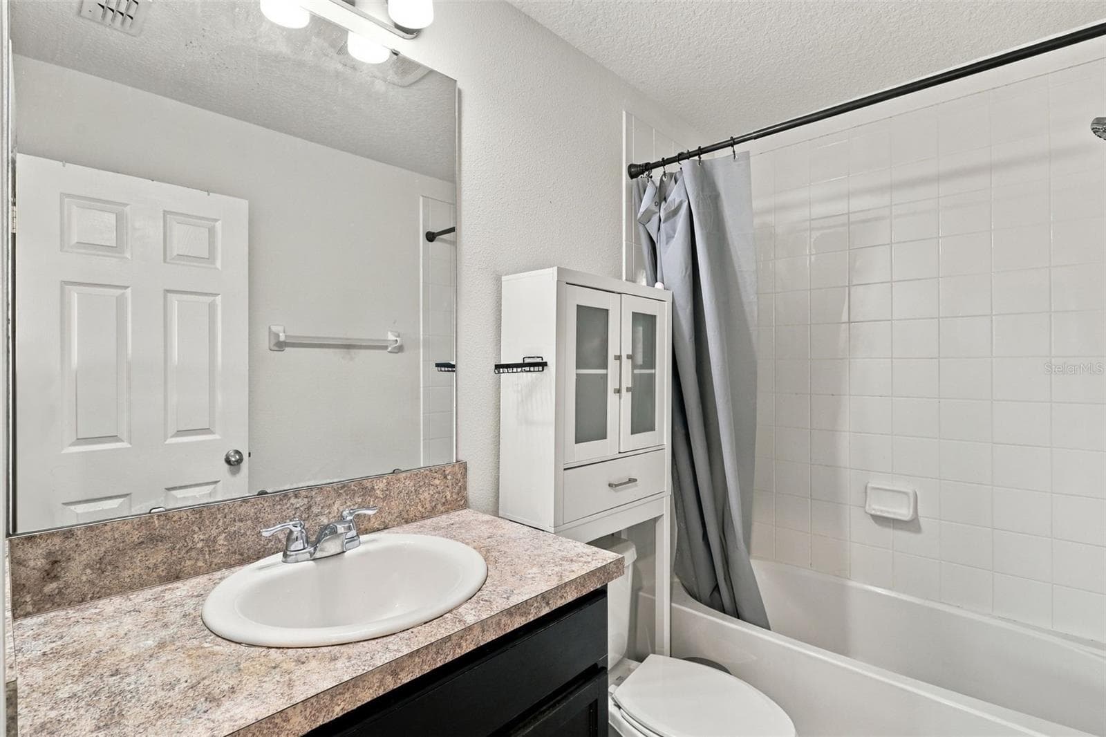 Guest Bath - 2838 NOBLE CROW DR, KISSIMMEE
