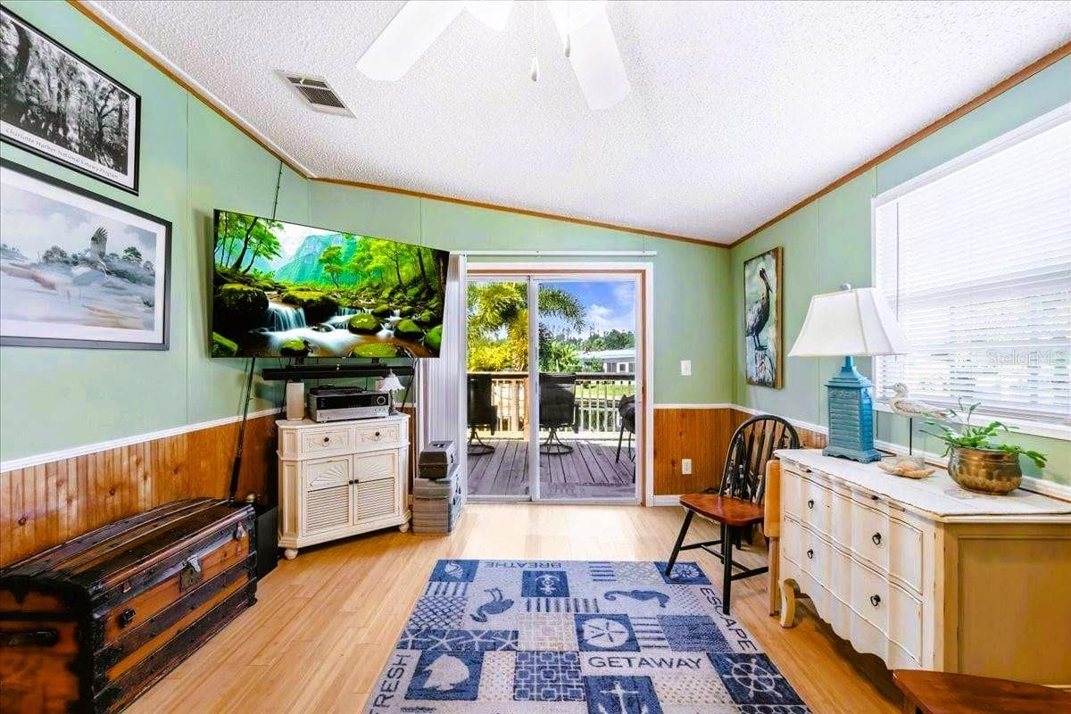 Manufactured Home at 3127 BAYSIDE PKWY, PUNTA GORDA, photo 20 of 47