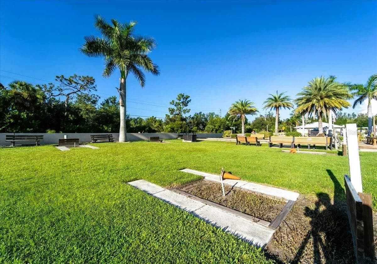 Manufactured Home at 3127 BAYSIDE PKWY, PUNTA GORDA, photo 37 of 47