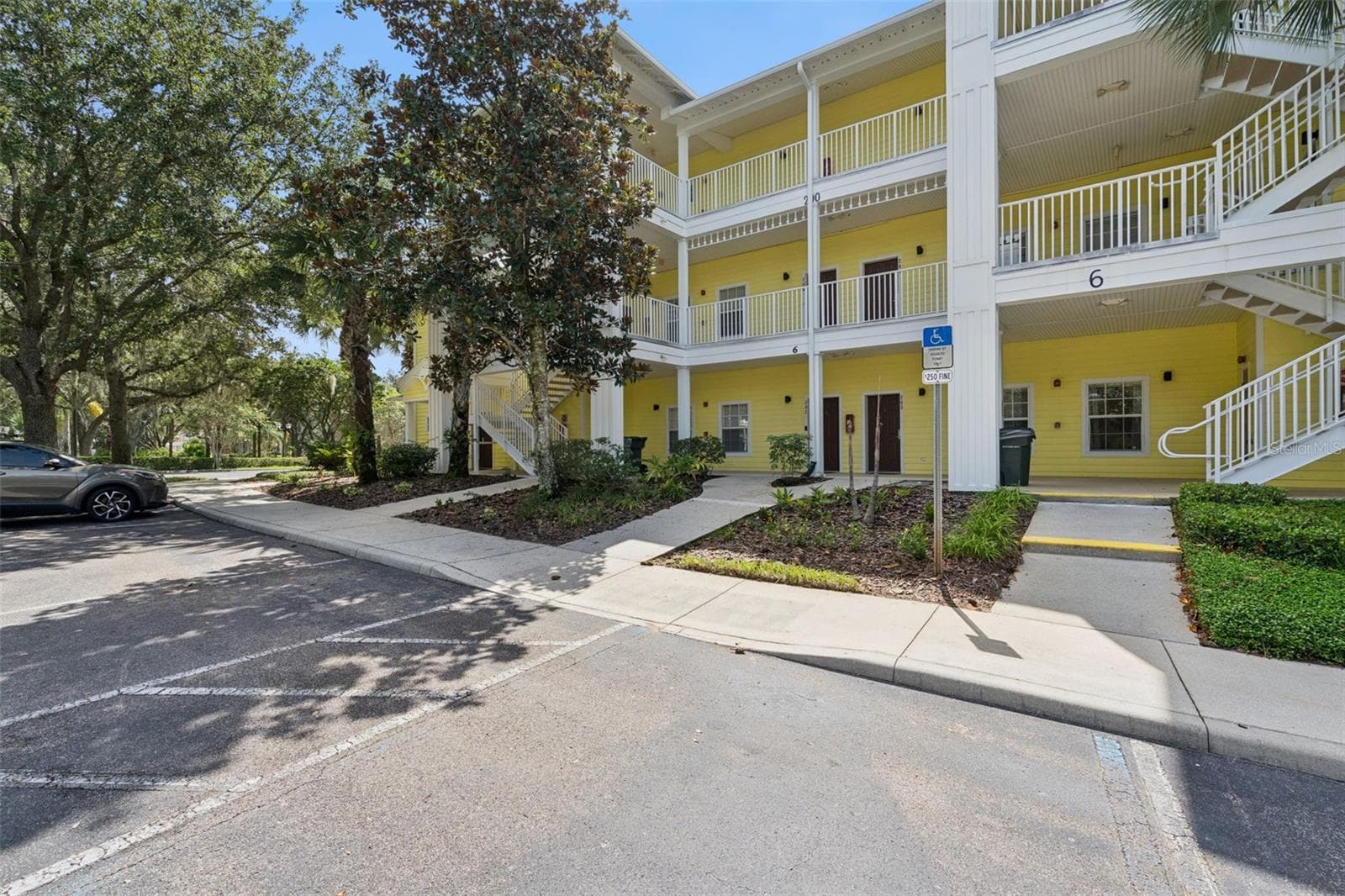 Condo - Hotel at 203 LUCAYA LOOP, DAVENPORT, photo 3 of 56