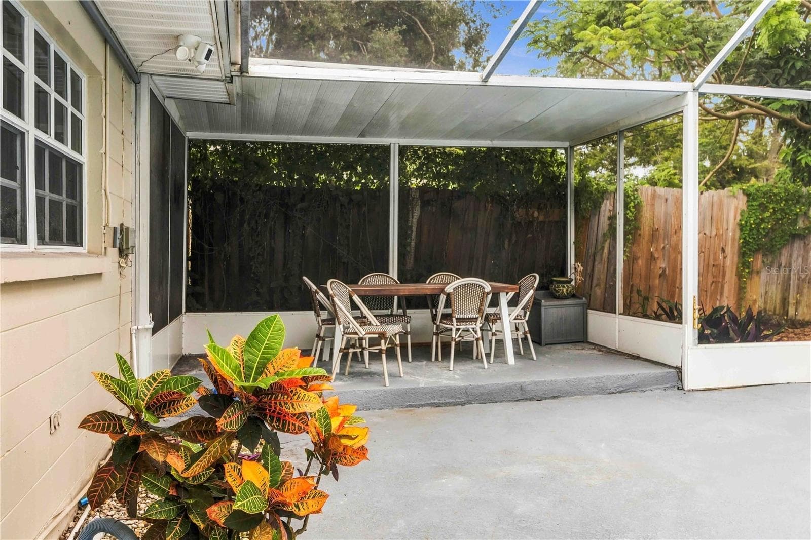 Single Family Residence at 8006 N OLA AVE, TAMPA, photo 14 of 16