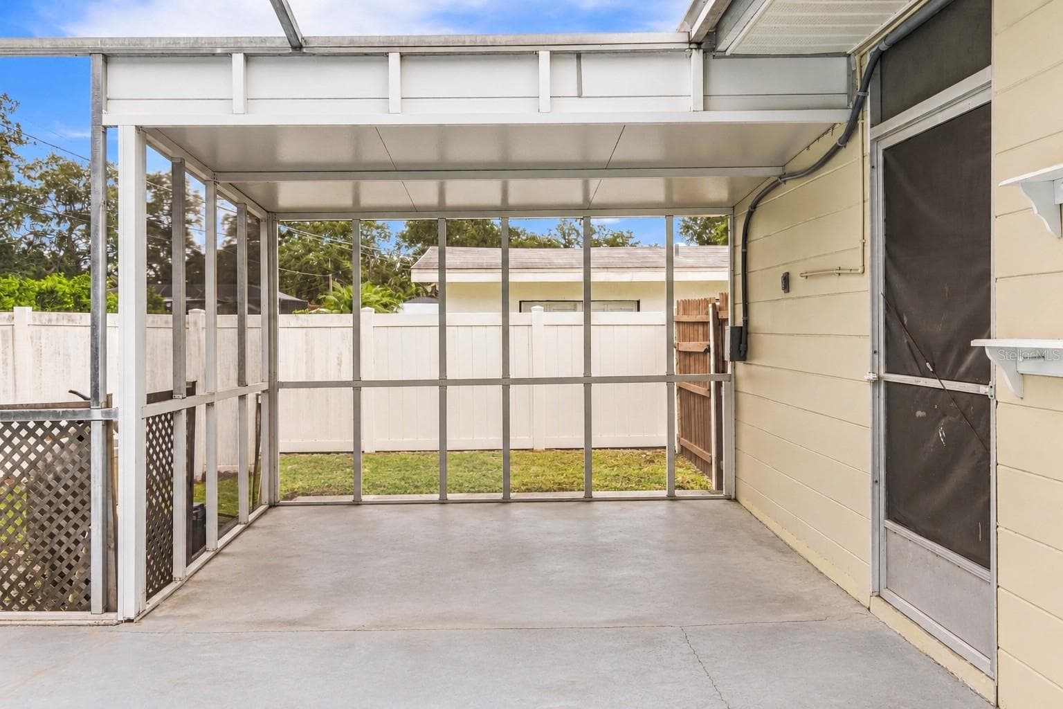 Single Family Residence at 8006 N OLA AVE, TAMPA, photo 15 of 16