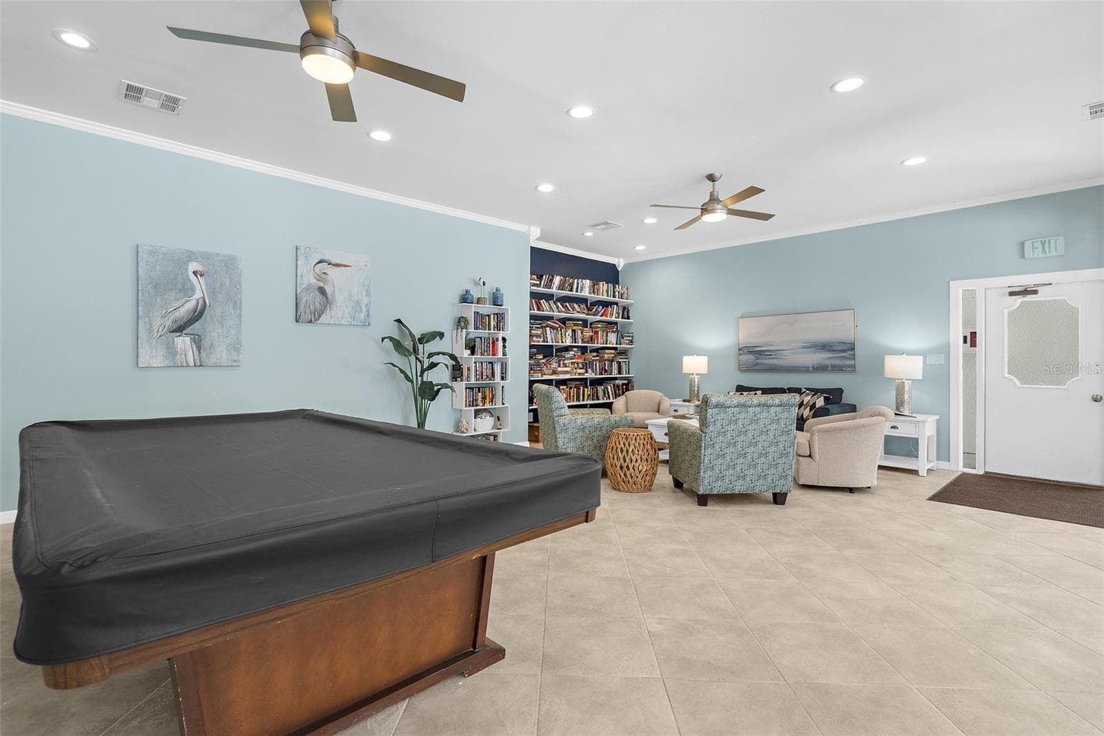 Community Clubhouse. Enjoy friends and a game of pool - 600 SUTTON PL #101B, LONGBOAT KEY