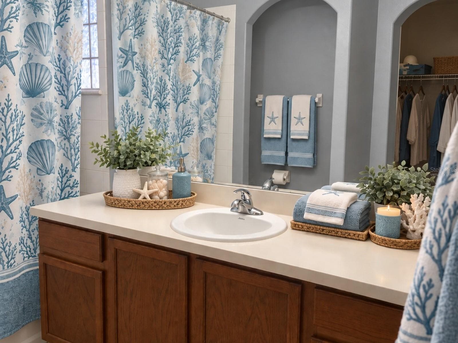 Virtually Staged - Primary Bathroom - 7855 BRISTOL PARK DR, APOLLO BEACH