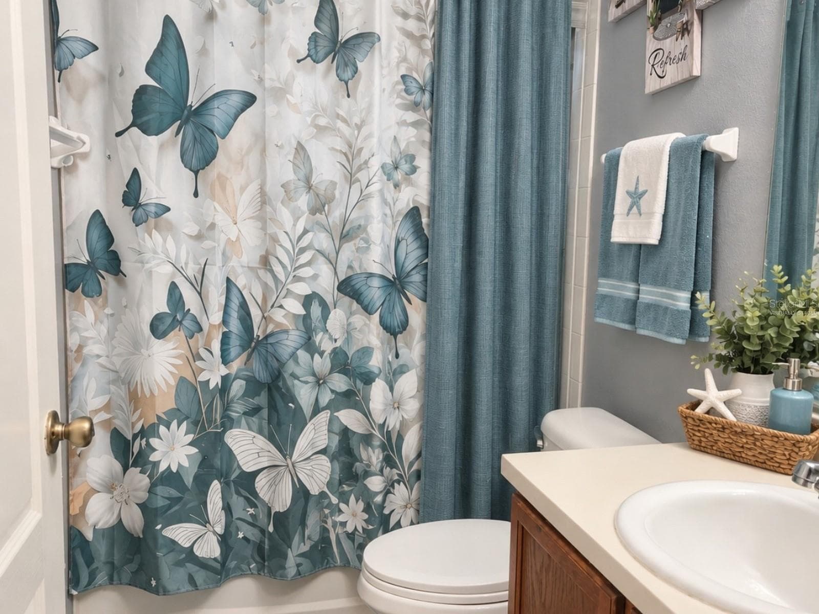 Virtually Staged - 2nd Bath - 7855 BRISTOL PARK DR, APOLLO BEACH