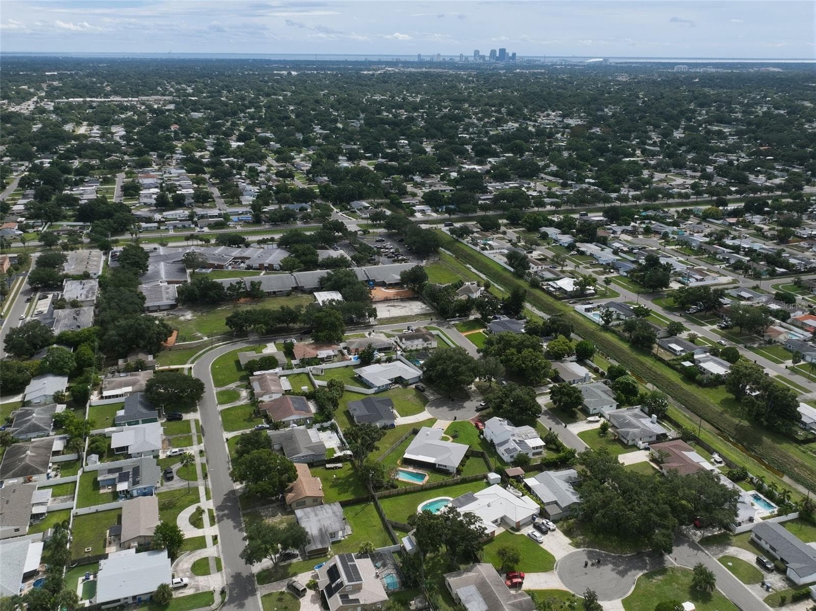 Single Family Residence at 5915 35TH AVE N, ST PETERSBURG, photo 69 of 87