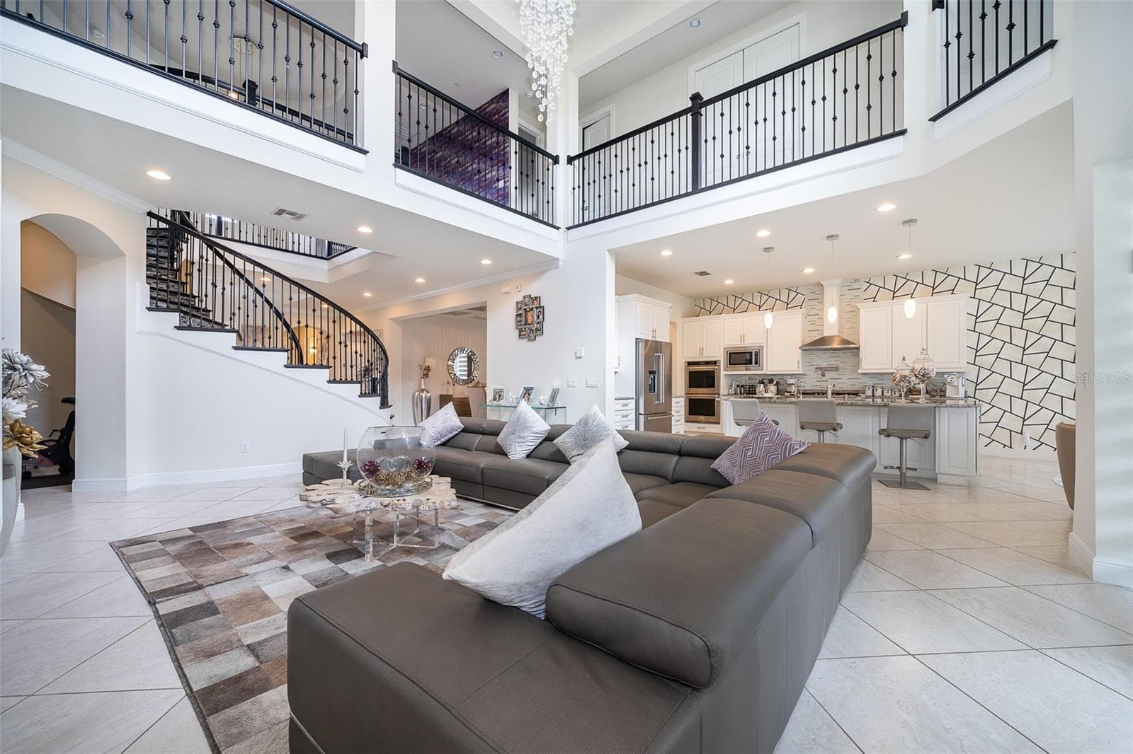 Single Family Residence at 10867 SAVONA WAY, ORLANDO, photo 13 of 37
