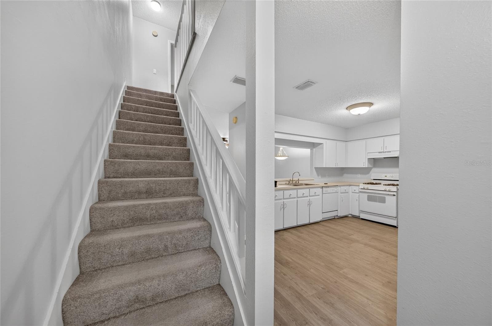 Townhouse at 2352 ISLE ROYALE CT SE, WINTER HAVEN, photo 25 of 48