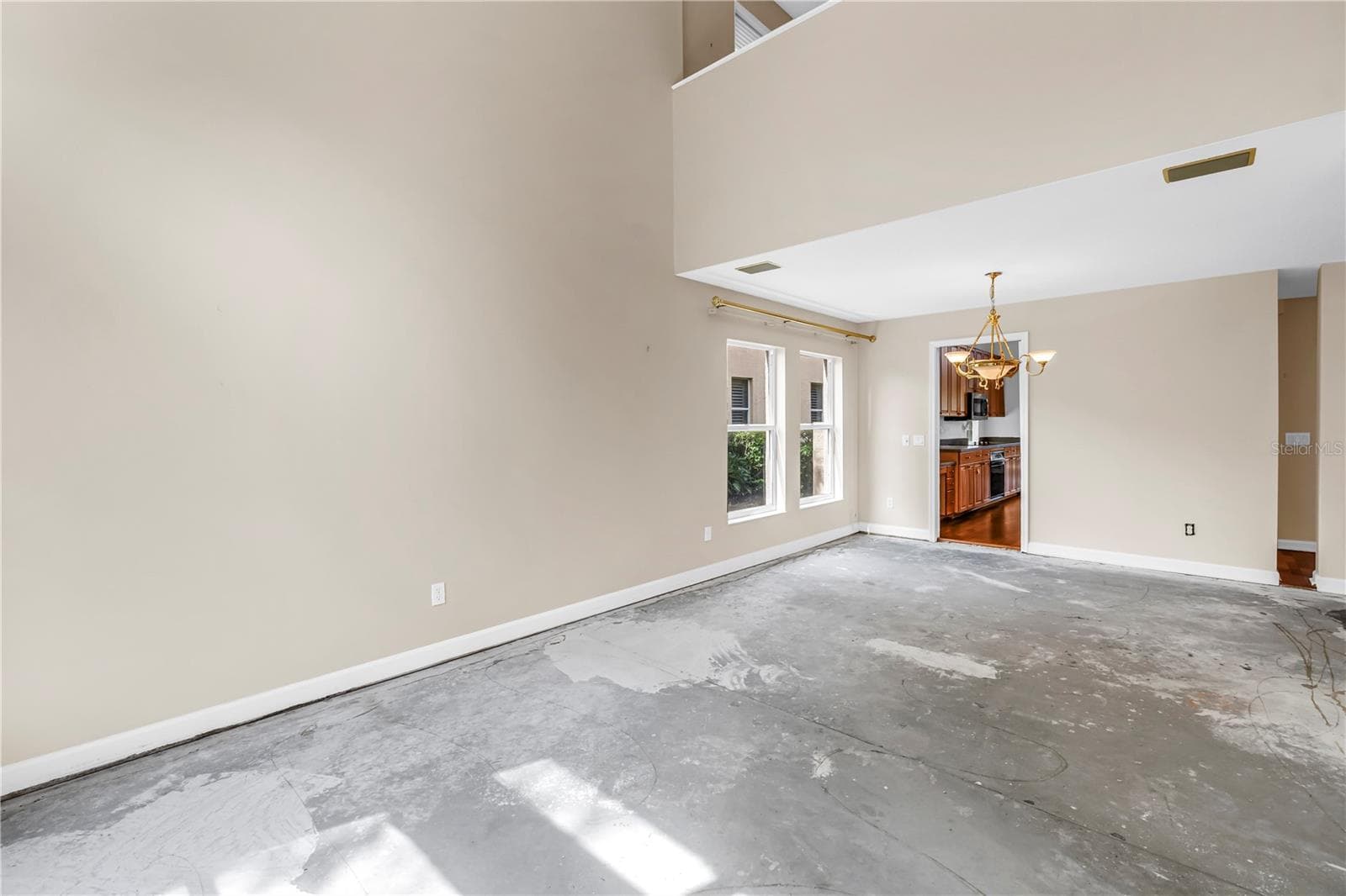Single Family Residence at 9724 SAGO POINT DR, SEMINOLE, photo 9 of 53