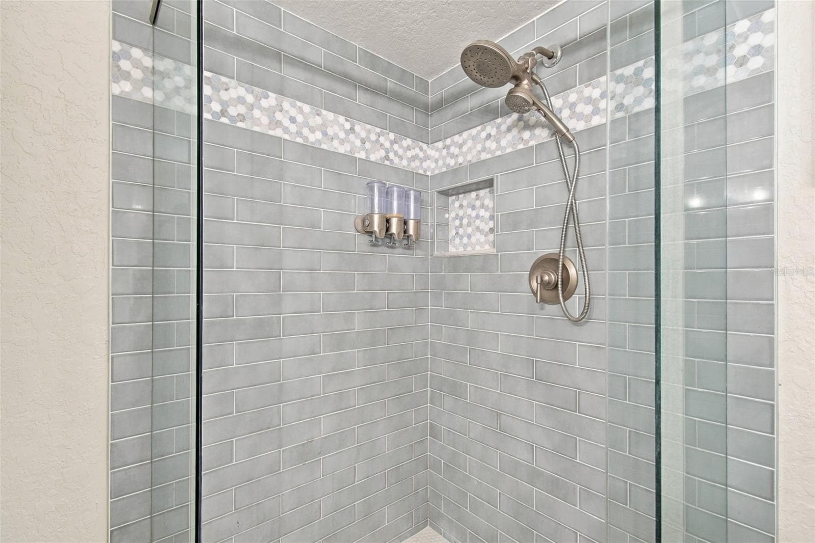 Townhouse at 2724 HAMBLE VILLAGE LN, PALM HARBOR, photo 17 of 56
