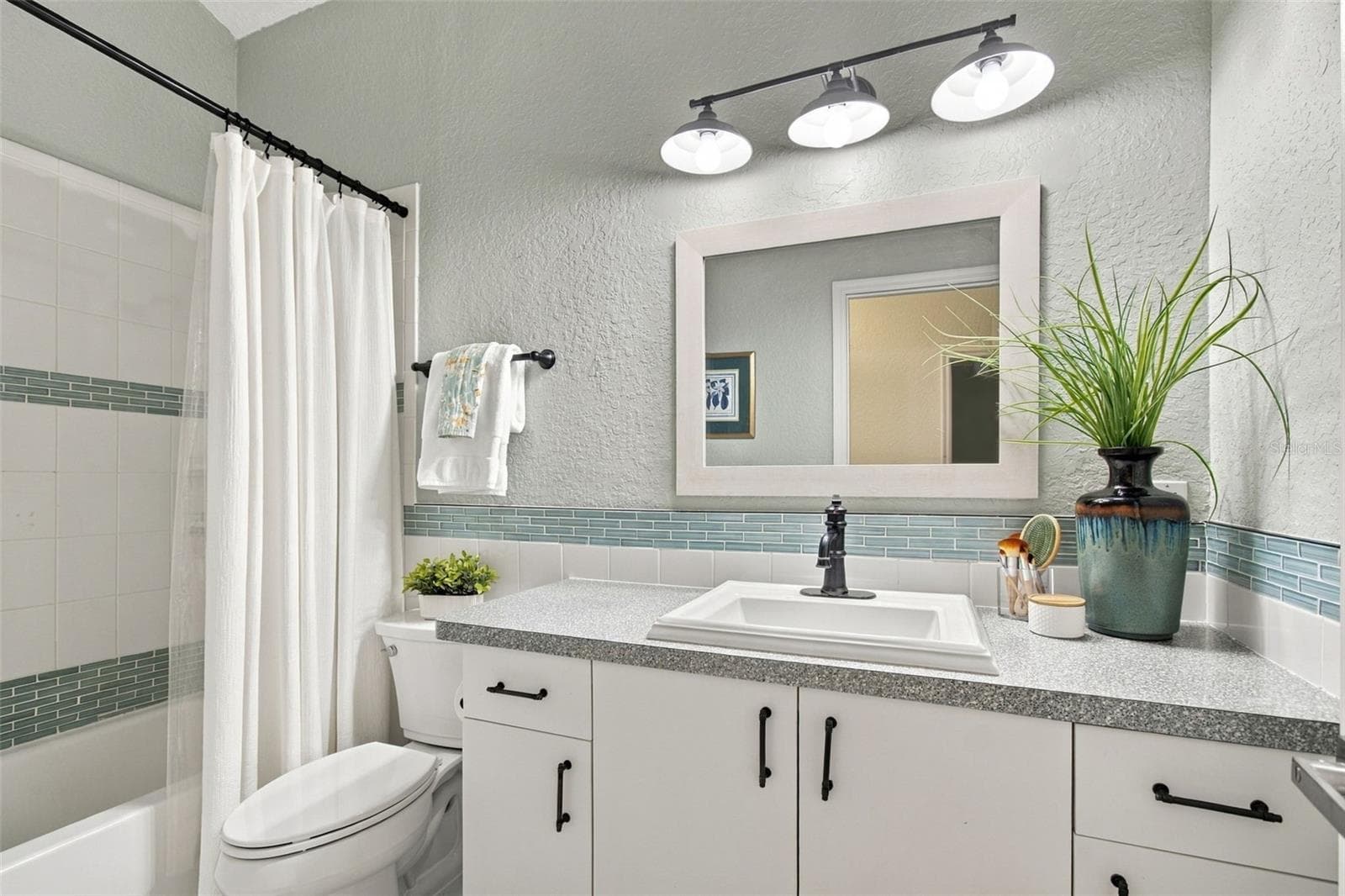 Townhouse at 2724 HAMBLE VILLAGE LN, PALM HARBOR, photo 31 of 56