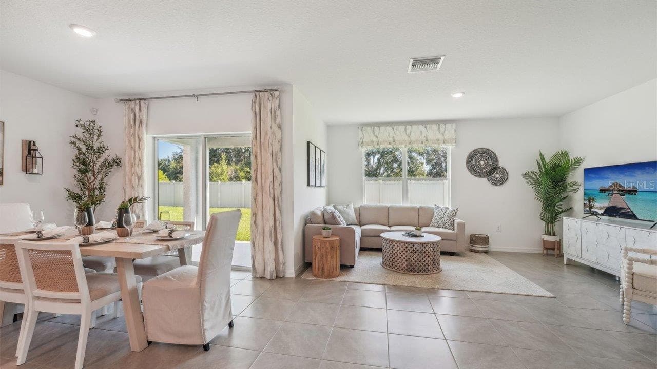Single Family Residence at 7650 WHEAT STONE DR, ZEPHYRHILLS, photo 10 of 18