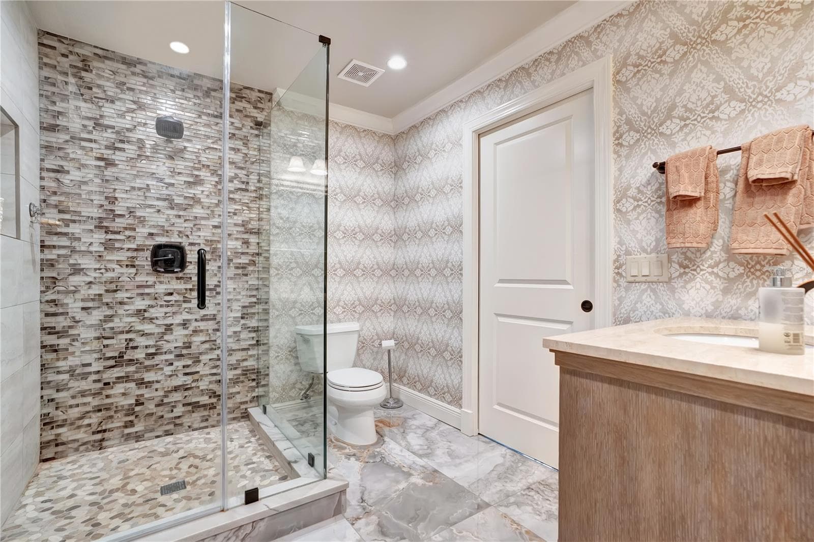 Single Family Residence at 8804 BAY HILL BLVD, ORLANDO, photo 59 of 100