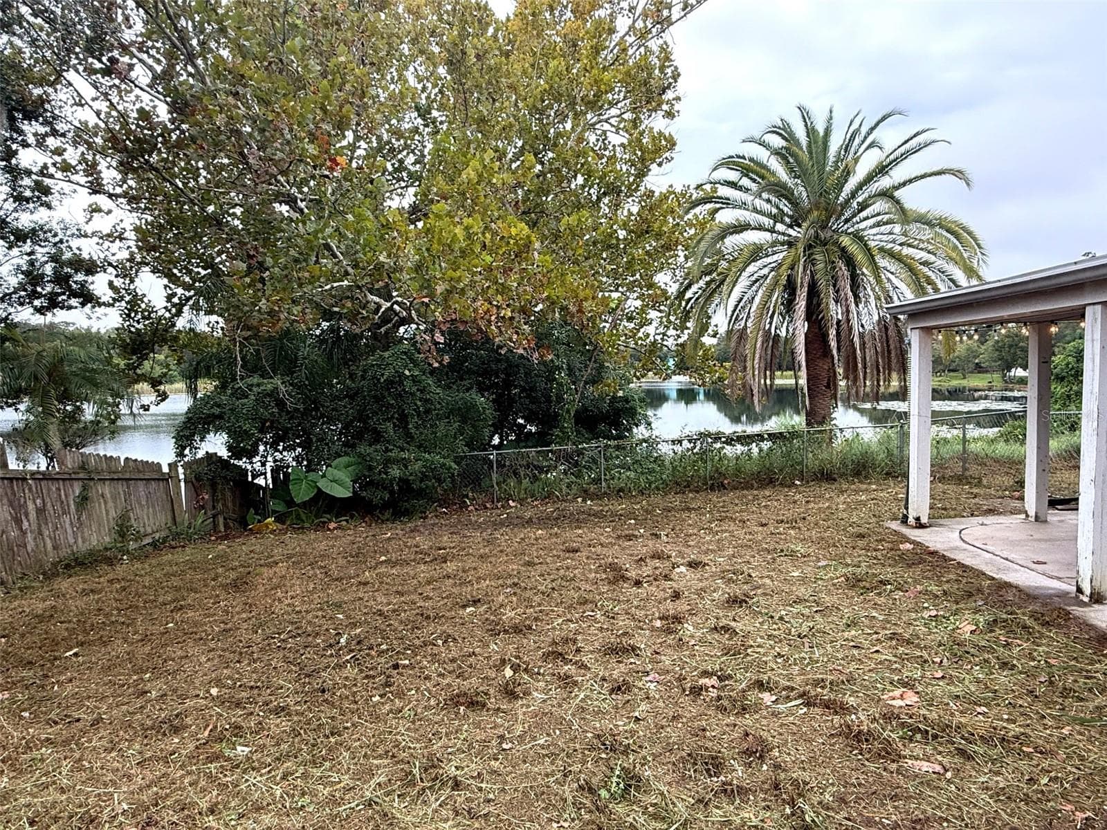 Blue Lake Views! - 1318 ASHBY CIR, APOPKA