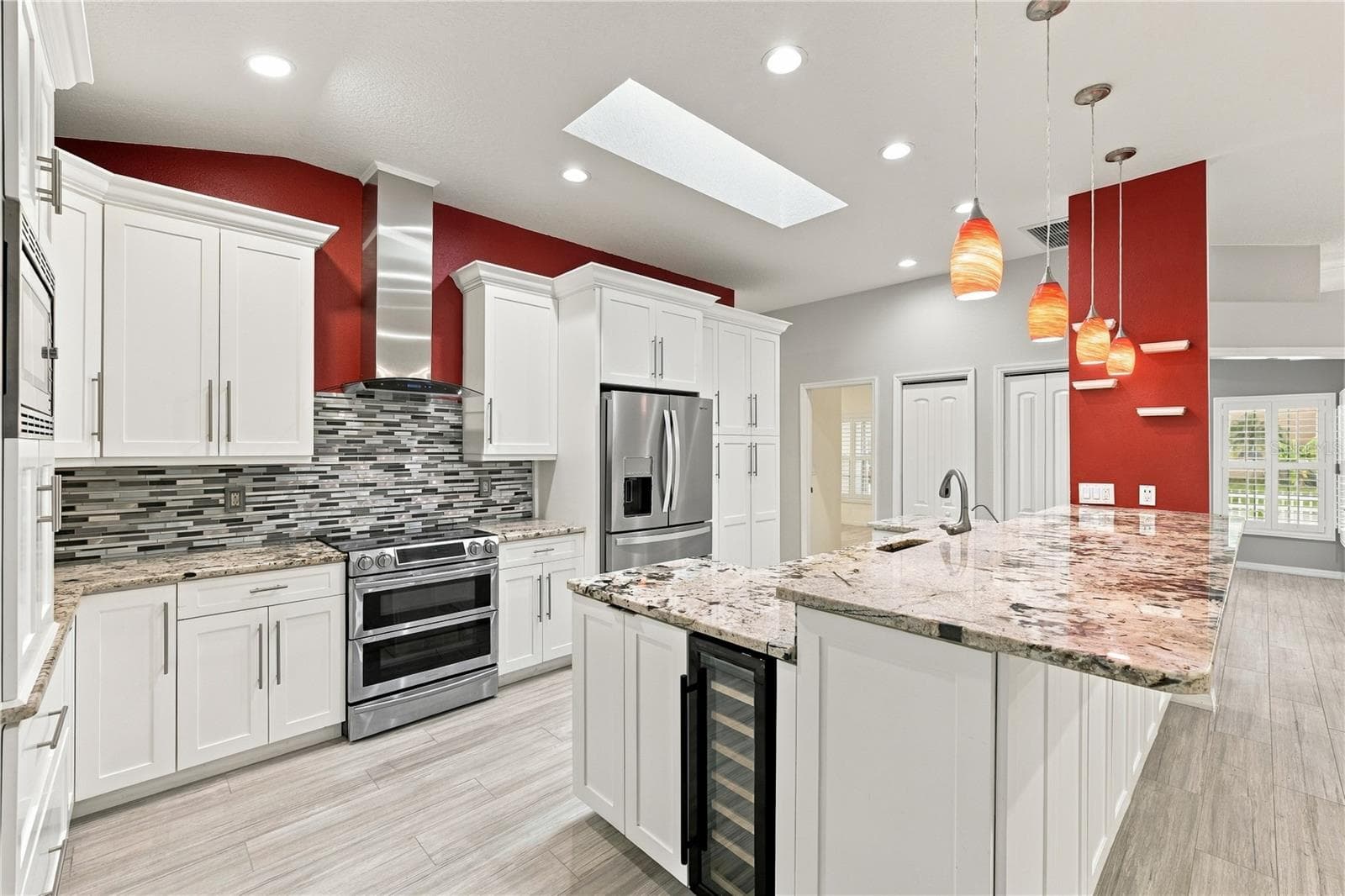 Single Family Residence at 155 LAKE SHORE DR E, PALM HARBOR, photo 12 of 25