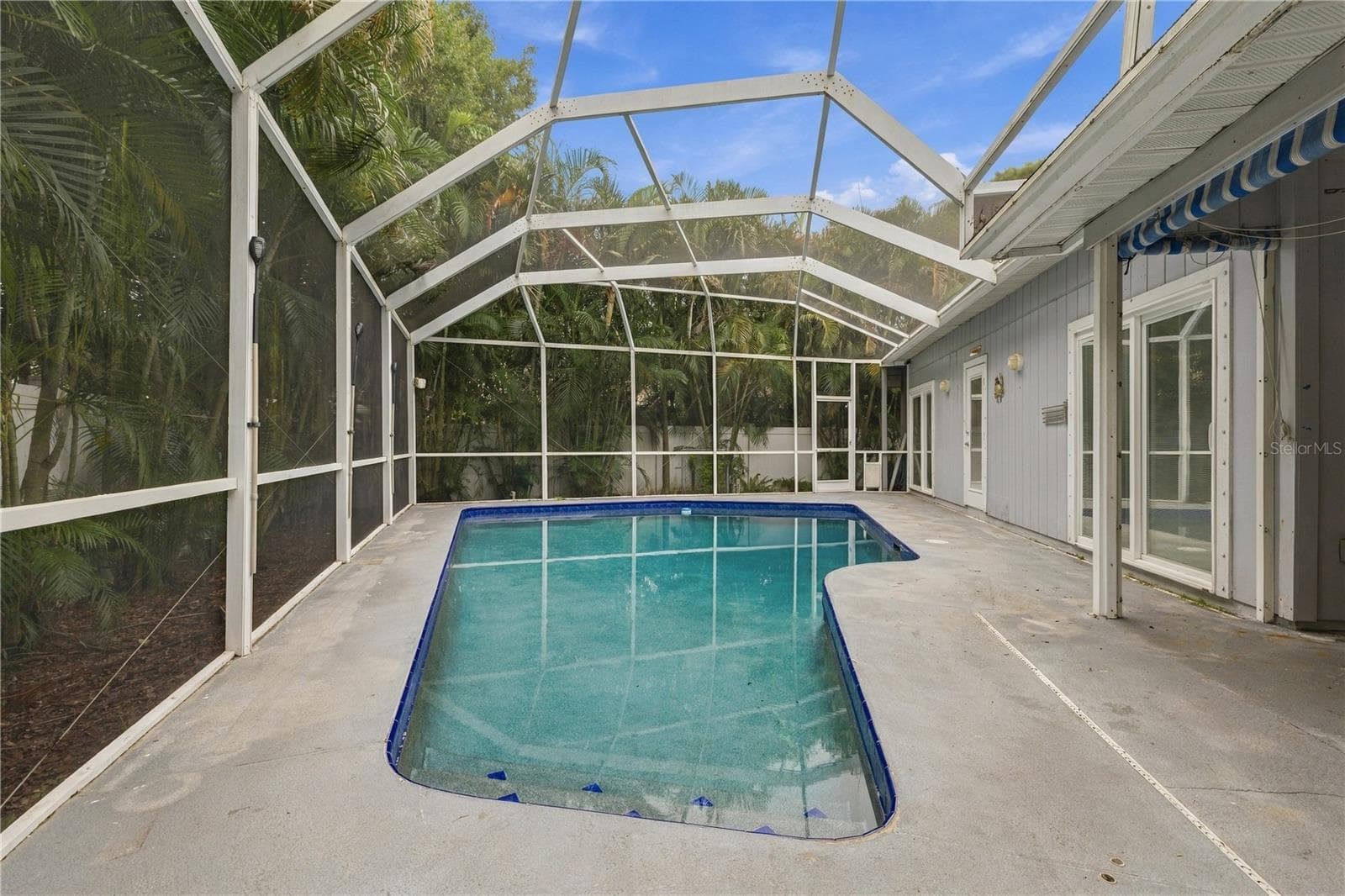 Single Family Residence at 155 LAKE SHORE DR E, PALM HARBOR, photo 21 of 25