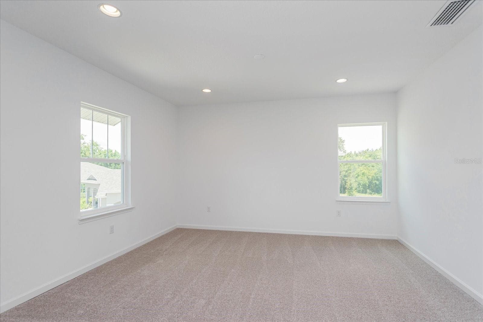 Single Family Residence at 17332 WILD DAISY DR, WINTER GARDEN, photo 9 of 19
