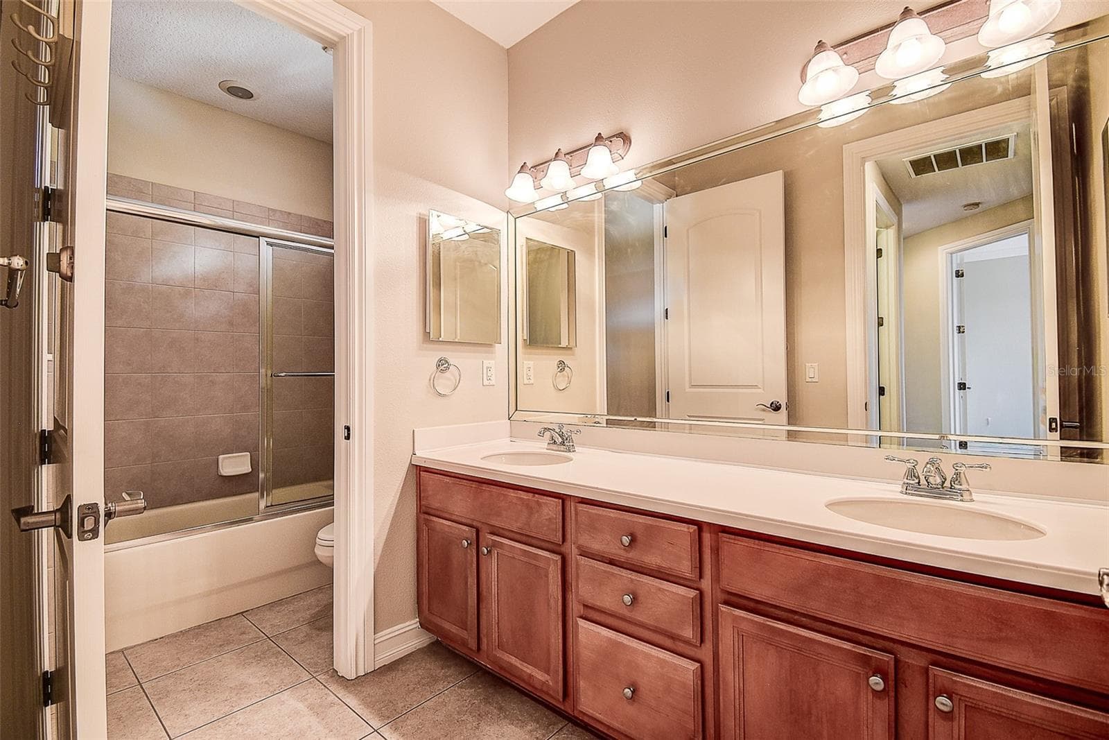 Townhouse at 1266 RIBOLLA DR, PALM HARBOR, photo 31 of 50