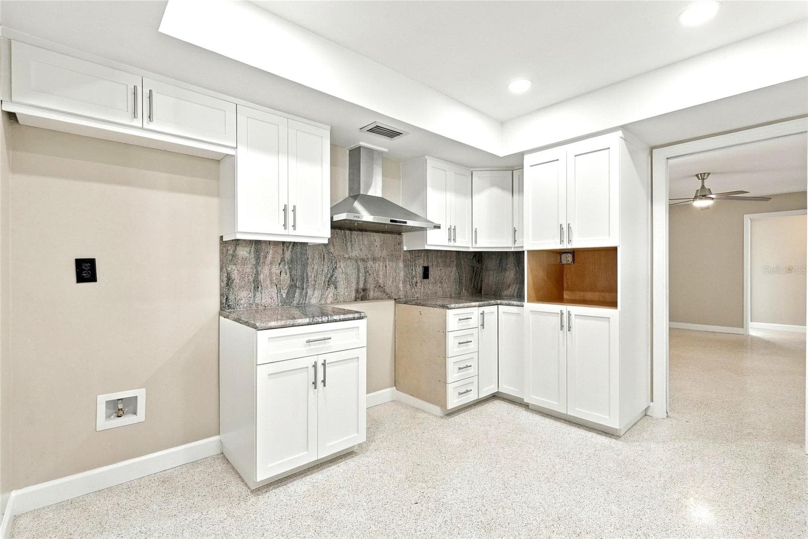 seller offering appliance credit - 725 S BAYSHORE BLVD, SAFETY HARBOR