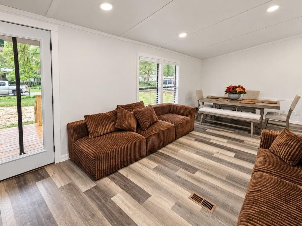 Manufactured Home at 6942 SW 86TH ST, OCALA, photo 4 of 24