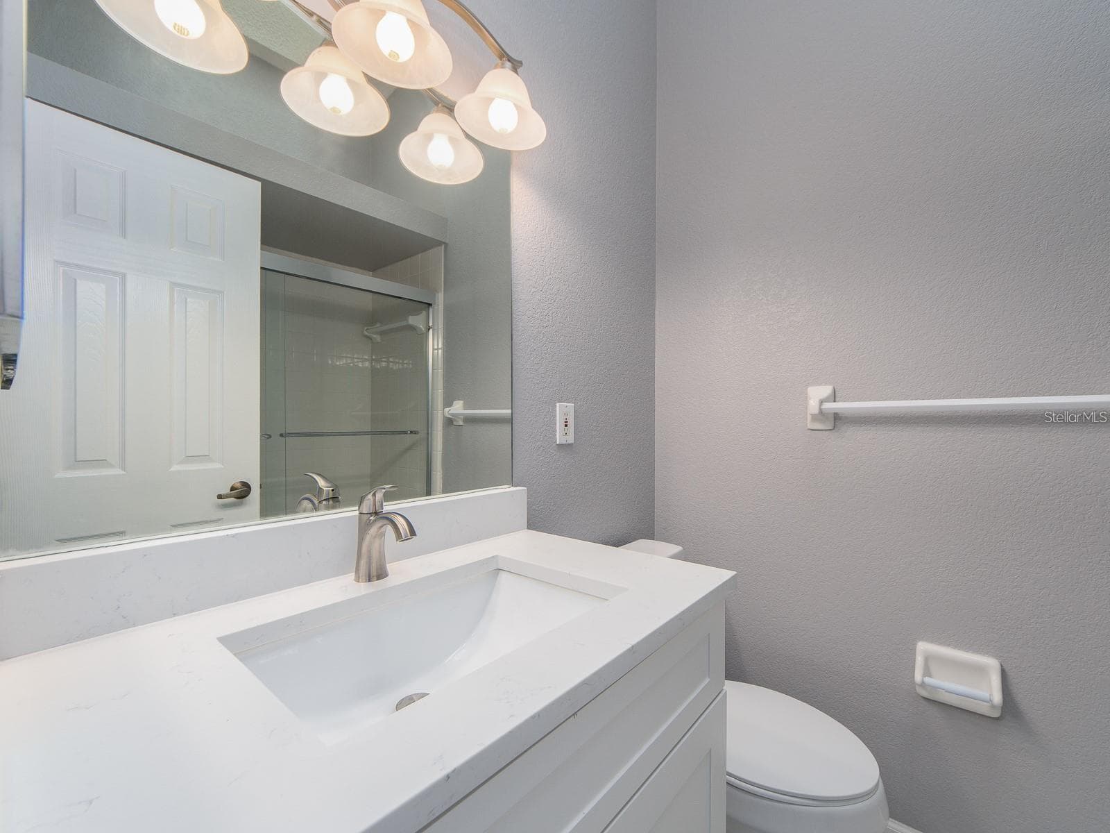 SECOND BATH - 2372 HANOVER DR, DUNEDIN