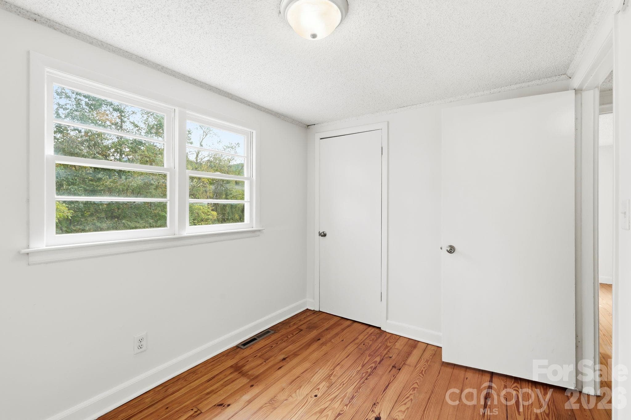 Single Family Residence at 111 Sherwood Road, Swannanoa, photo 22 of 48