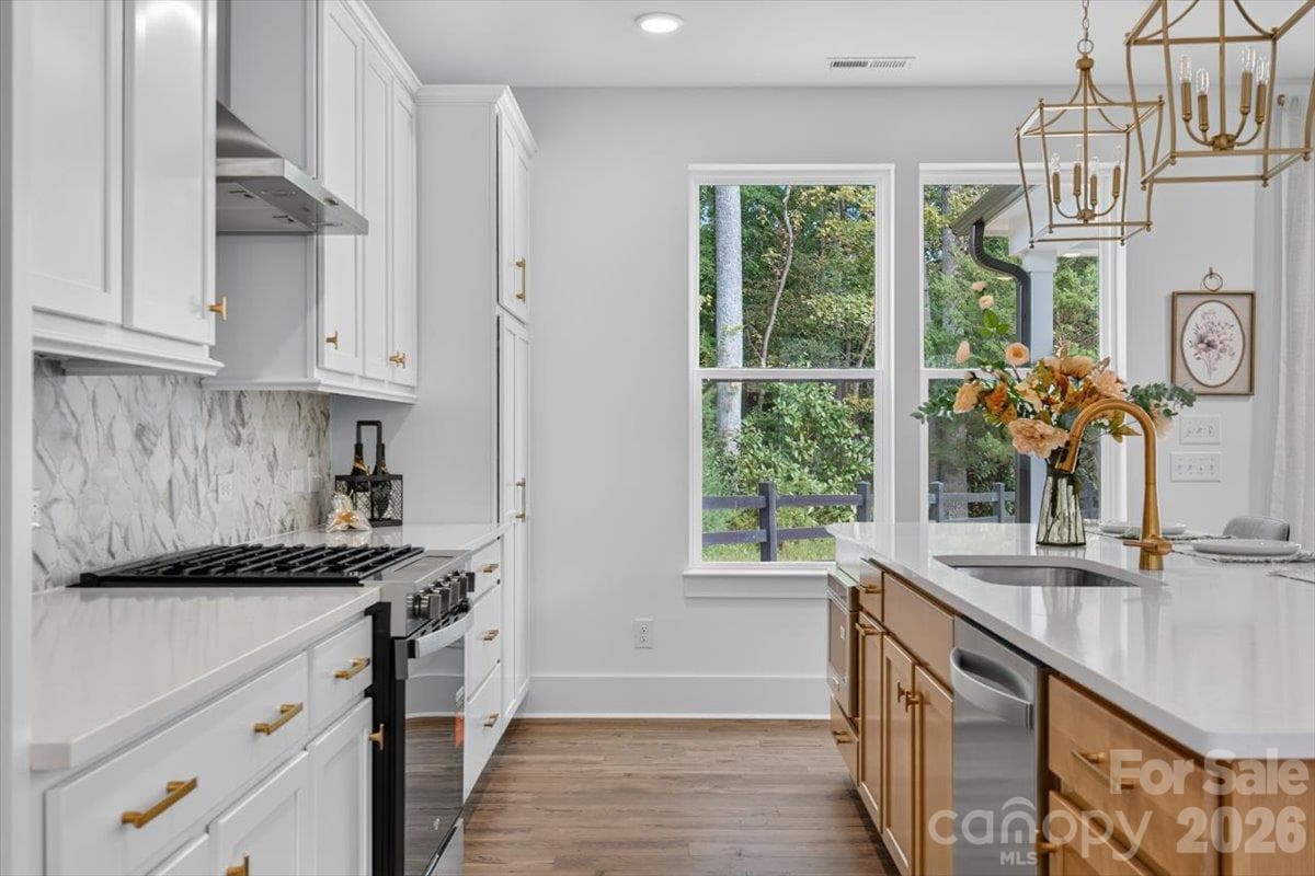 Single Family Residence at Matthews, photo 13 of 70