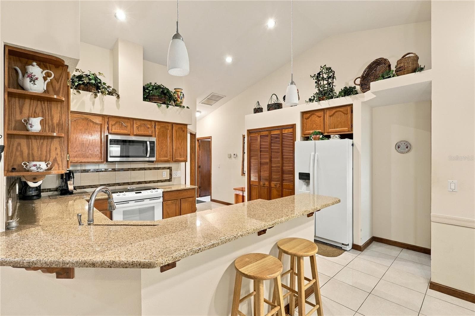 Kitchen - 1539 HAWKESBURY CT, WINTER GARDEN