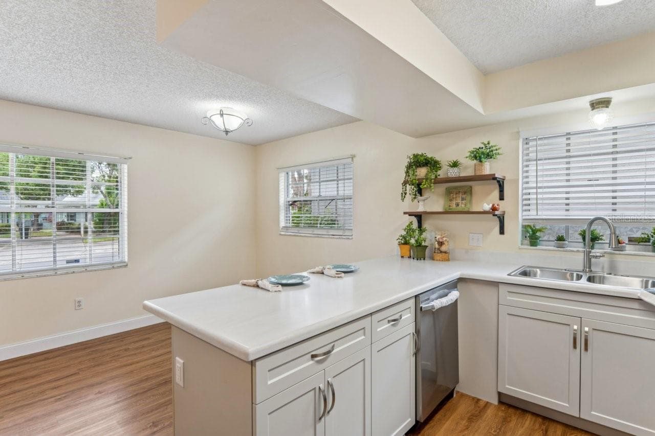 Condominium at 6709 DEVONSHIRE LN #10A, NEW PORT RICHEY, photo 13 of 56