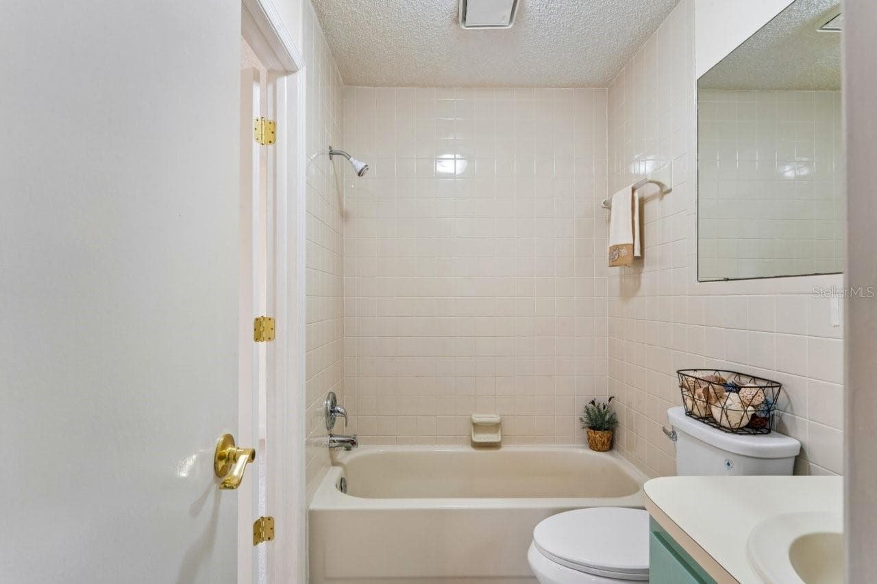 Condominium at 6709 DEVONSHIRE LN #10A, NEW PORT RICHEY, photo 20 of 56