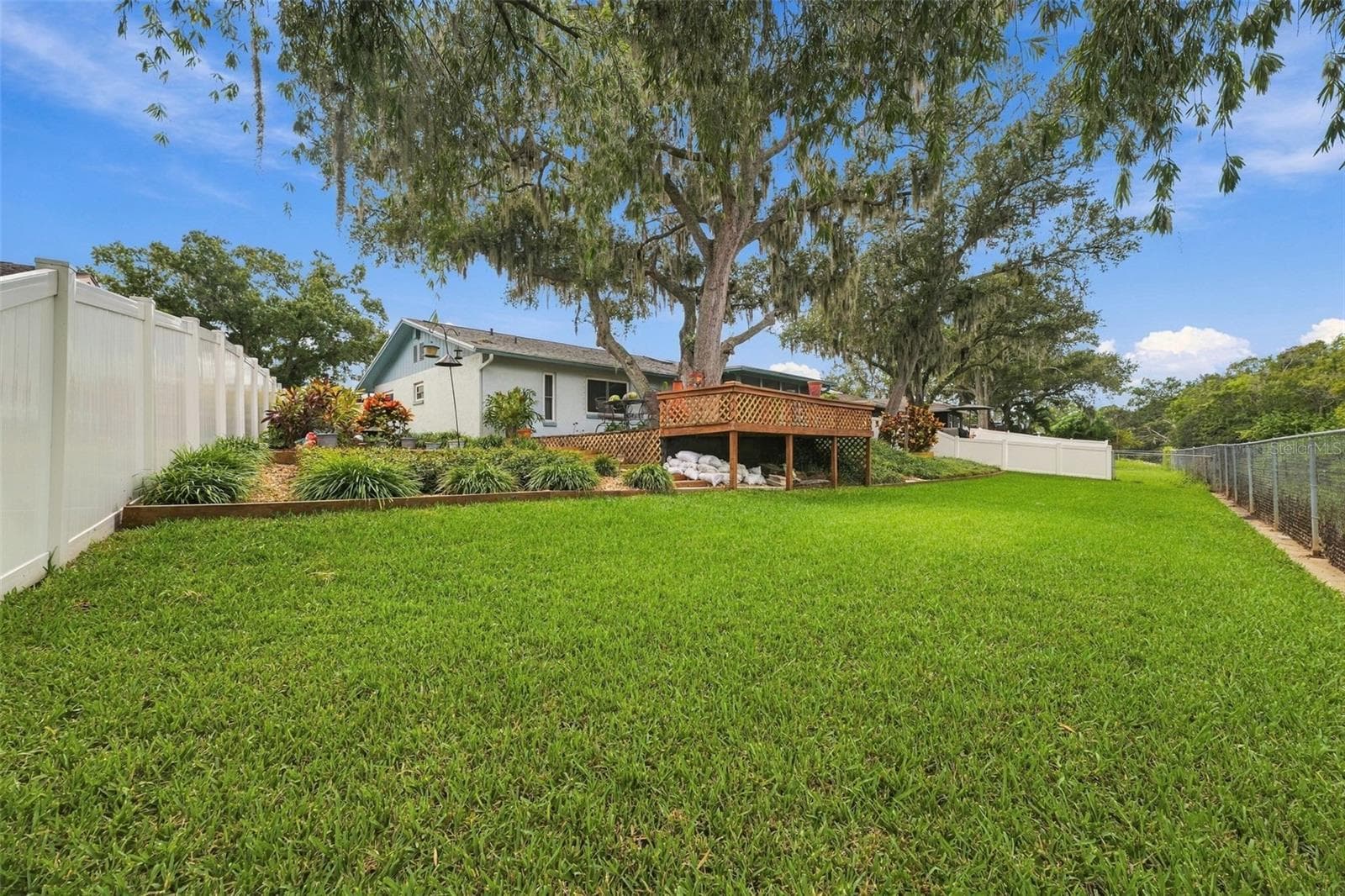 Single Family Residence at 6841 CIRCLECREEK DR, PINELLAS PARK, photo 20 of 24