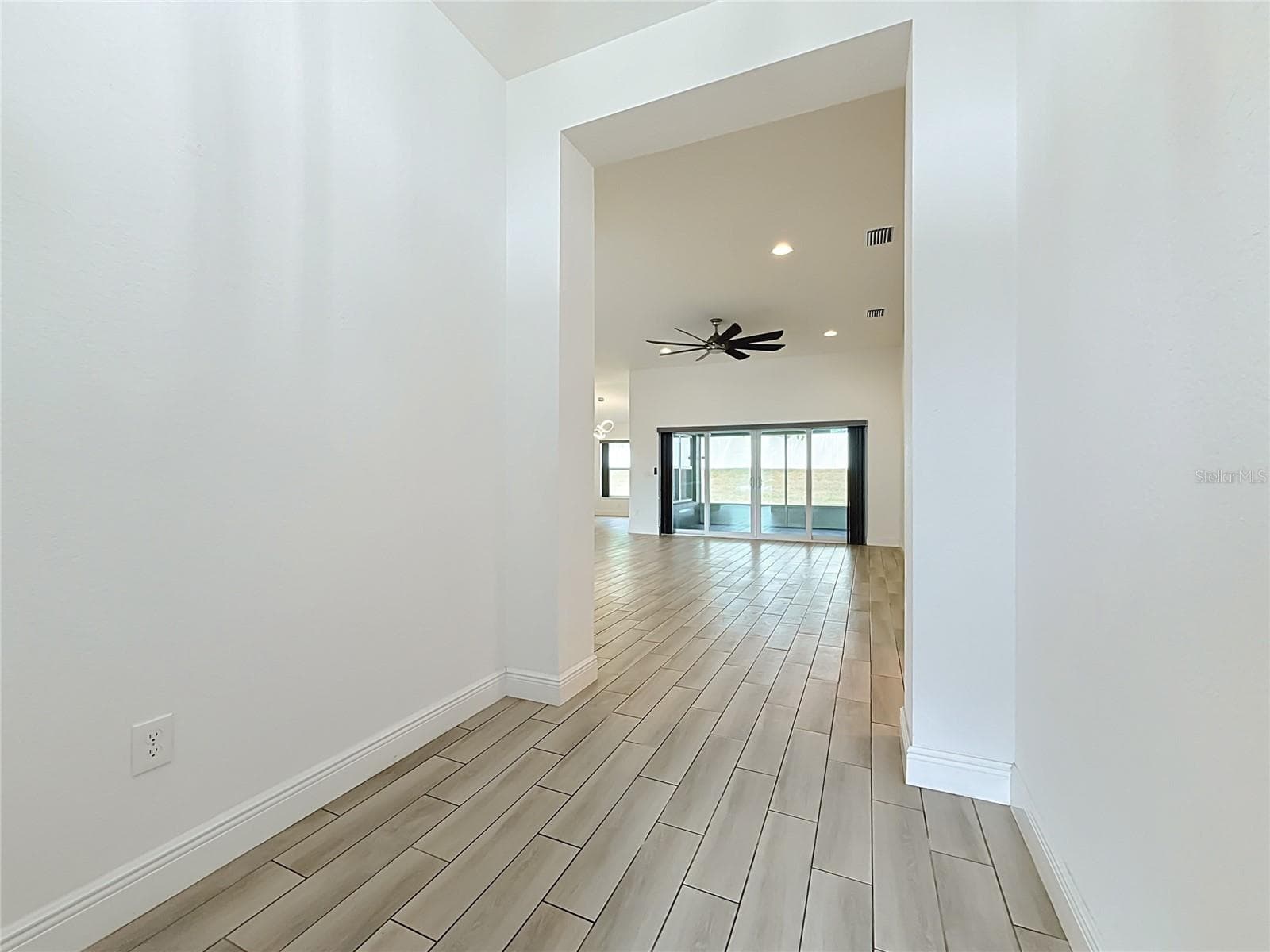 Single Family Residence at 10371 ADDISON SHORE WAY, OXFORD, photo 8 of 61
