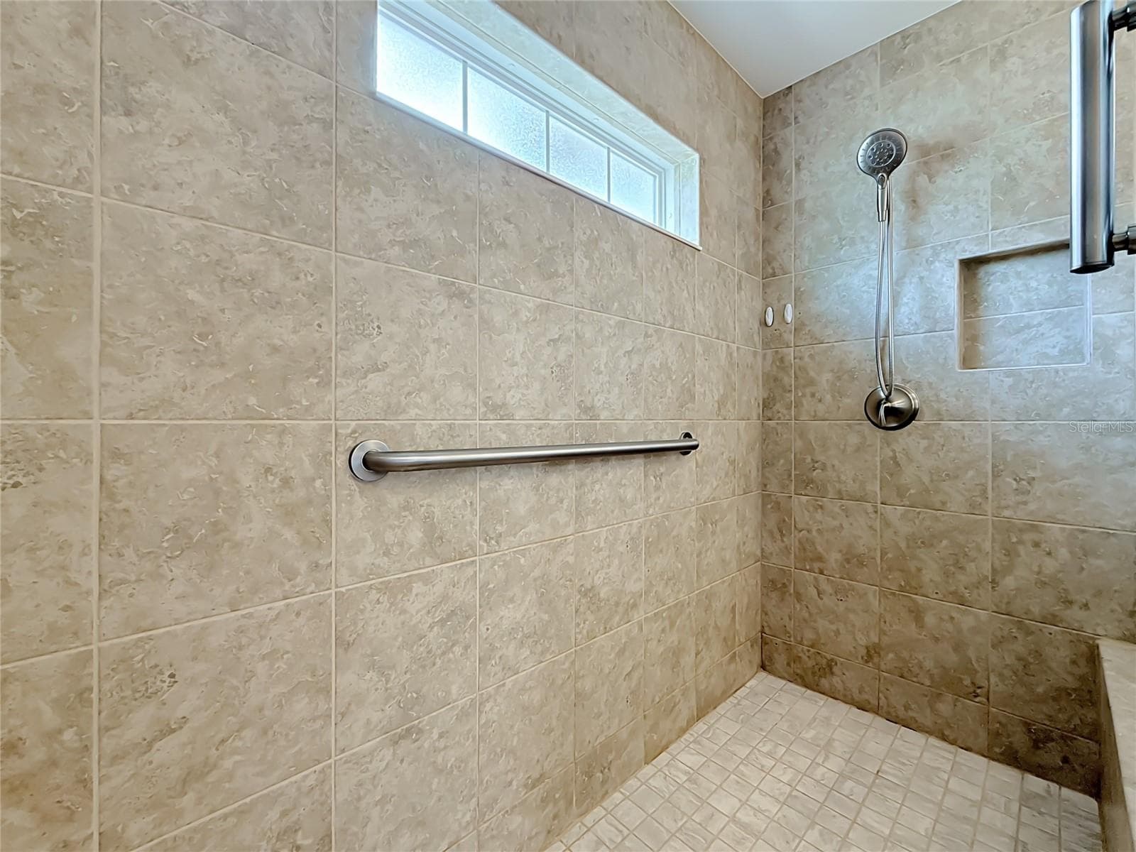 En suite - 10371 ADDISON SHORE WAY, OXFORD