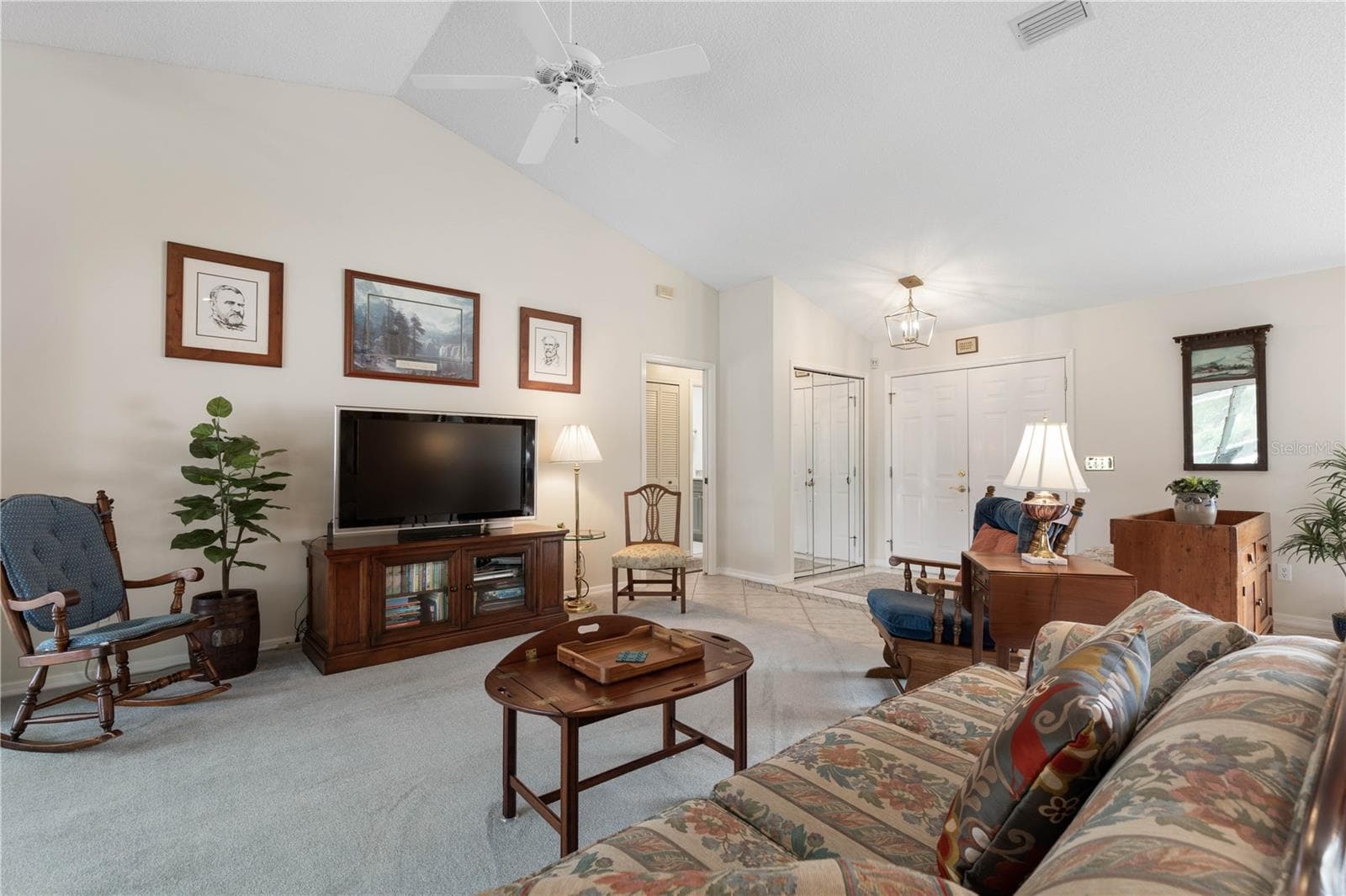 Light & Bright - 31 BOSTON LN, PALM COAST
