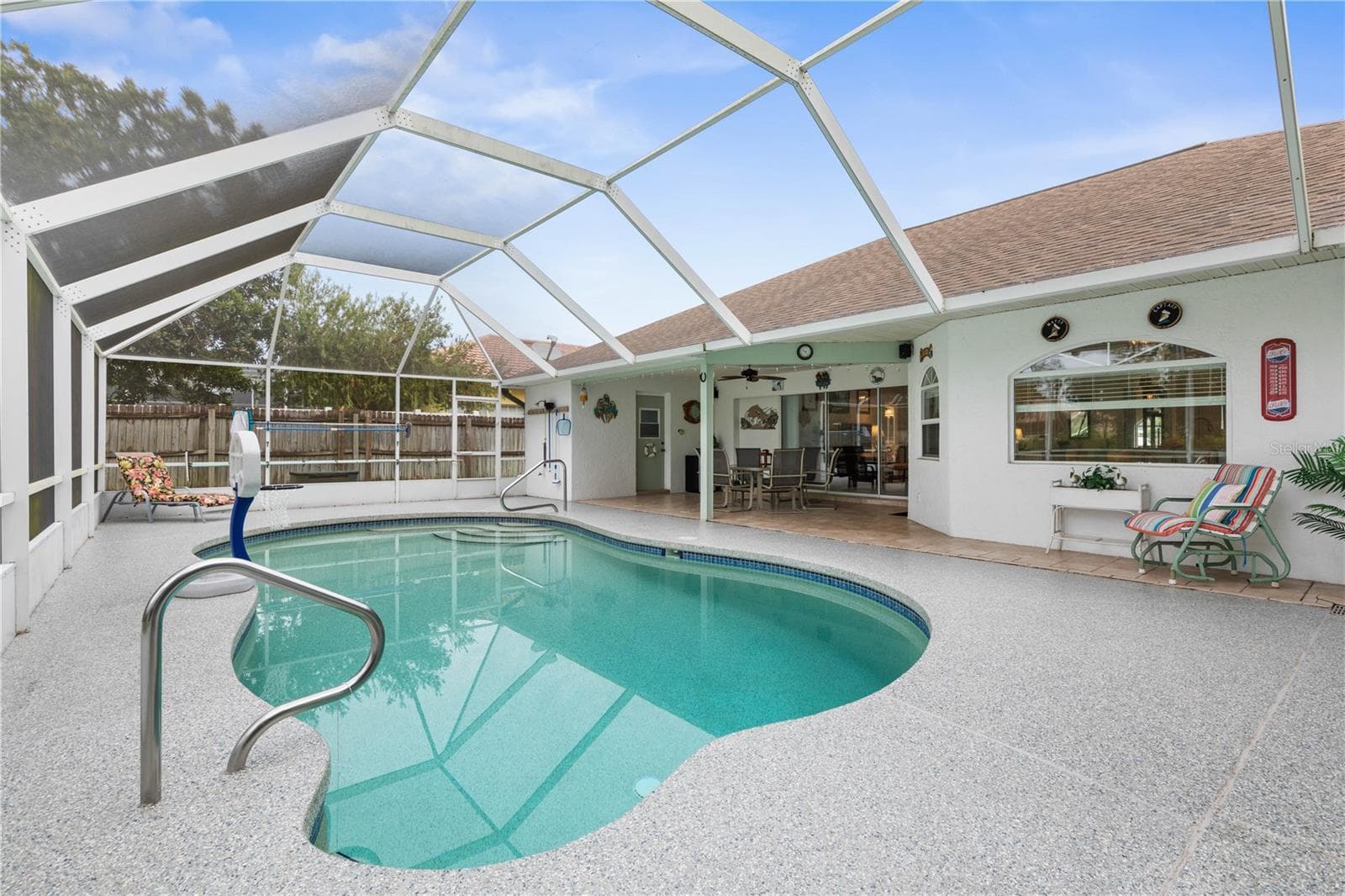 New Cage Screening - 31 BOSTON LN, PALM COAST