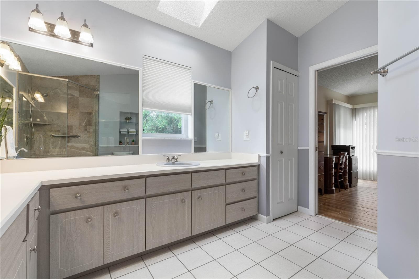 Lots of Counter Space - 31 BOSTON LN, PALM COAST