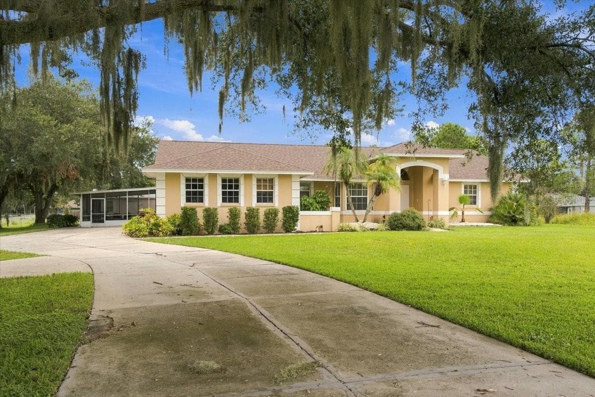 Single Family Residence at 4437 FLINTLOCK LOOP, LAKELAND, photo 3 of 48