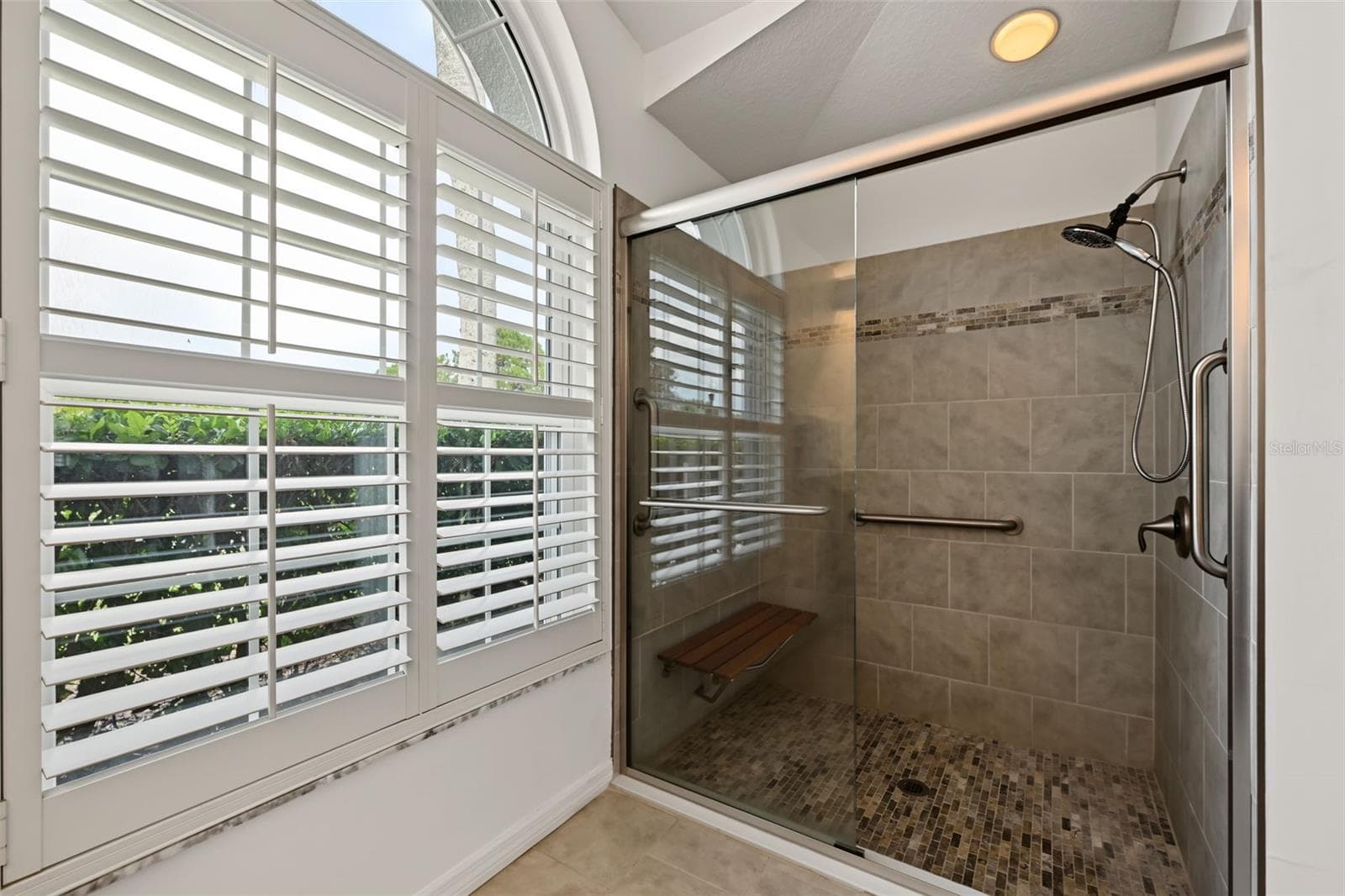 Single Family Residence at 1028 HAGEN DR, NEW PORT RICHEY, photo 19 of 46