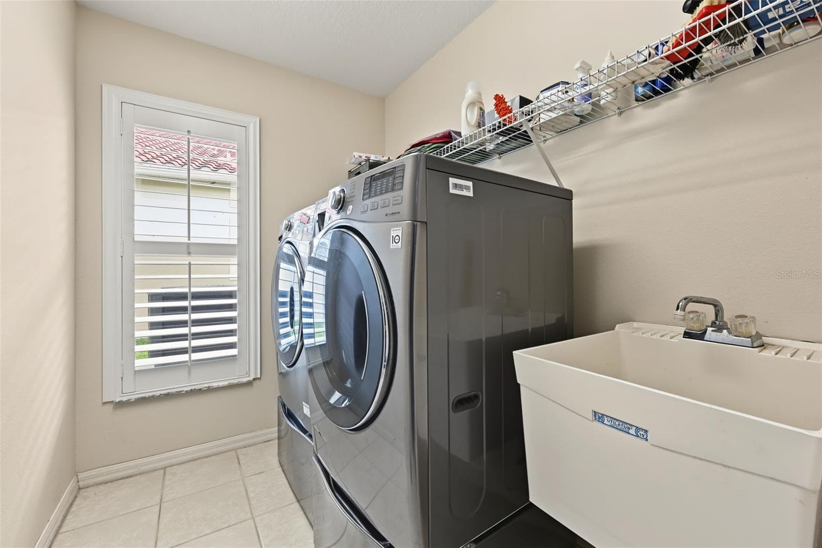 Single Family Residence at 1028 HAGEN DR, NEW PORT RICHEY, photo 27 of 46